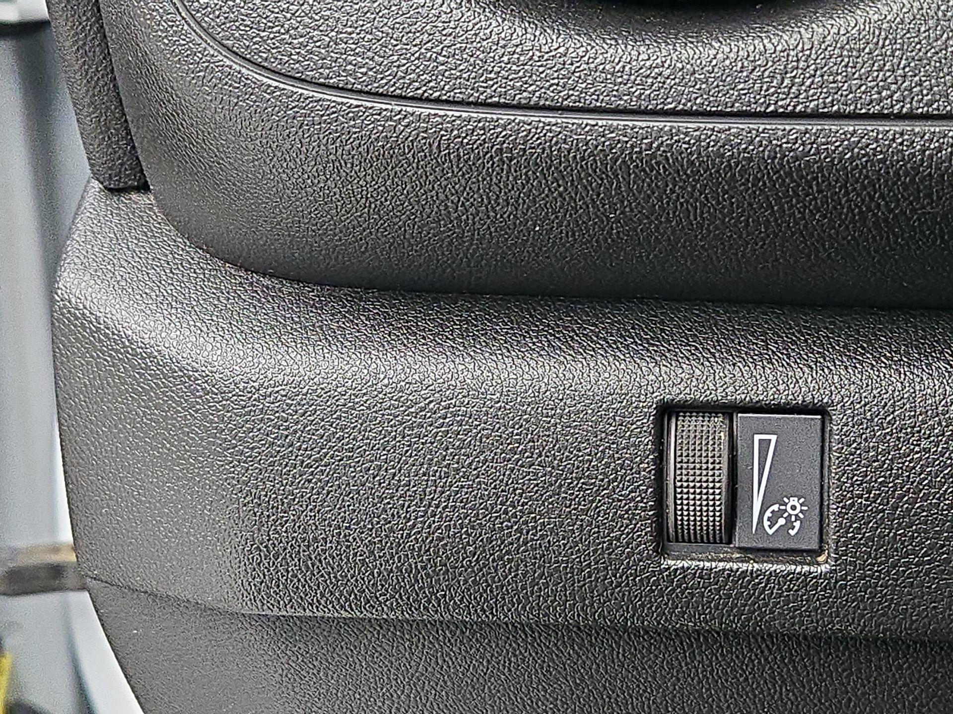 Thumbnail: 2024 Chevrolet Colorado - 13