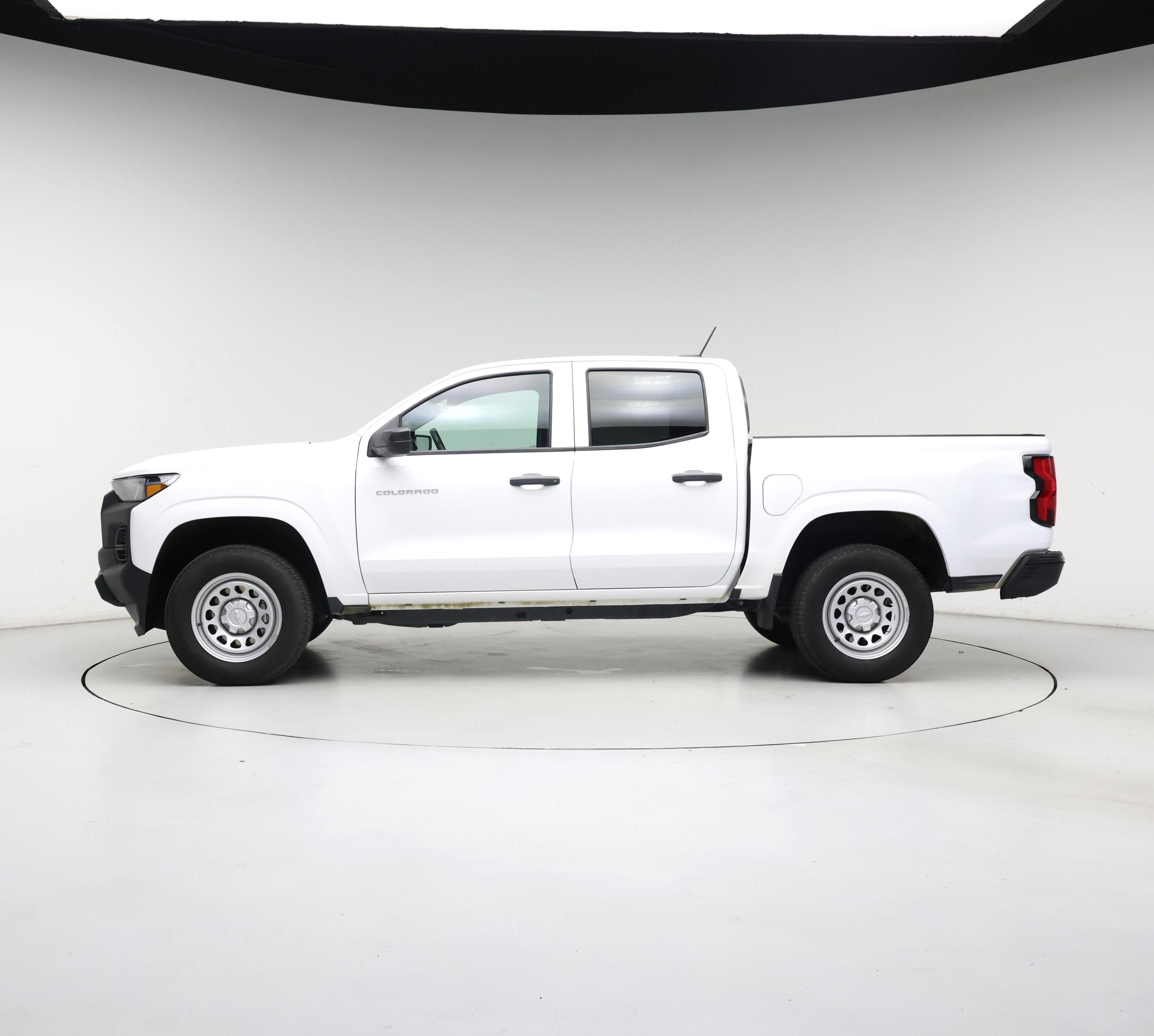 Thumbnail: 2024 Chevrolet Colorado - 3