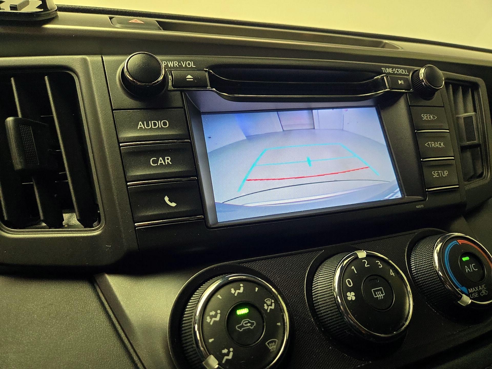 Thumbnail: 2018 Toyota RAV4 - 14