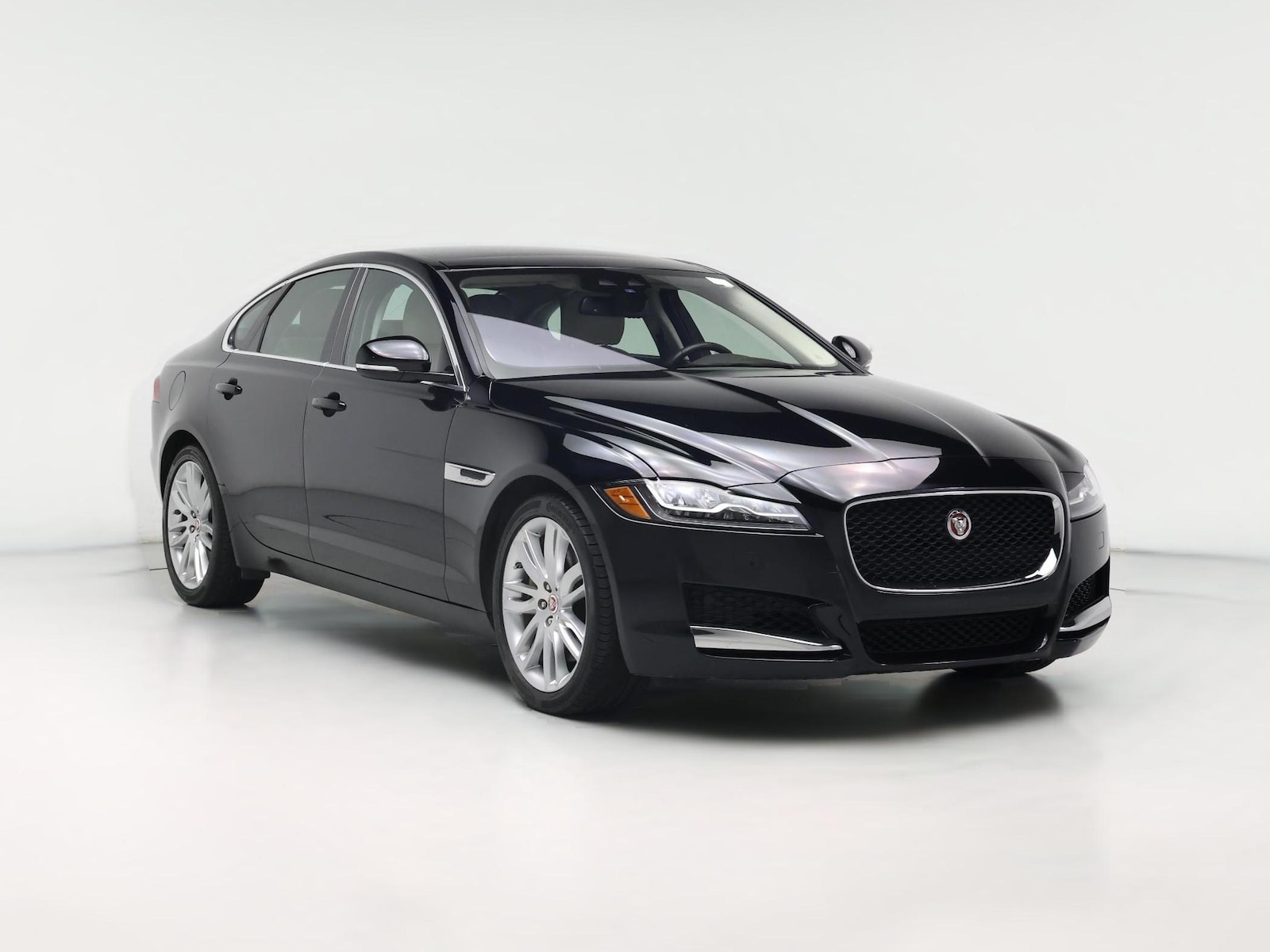 2017 Jaguar XF