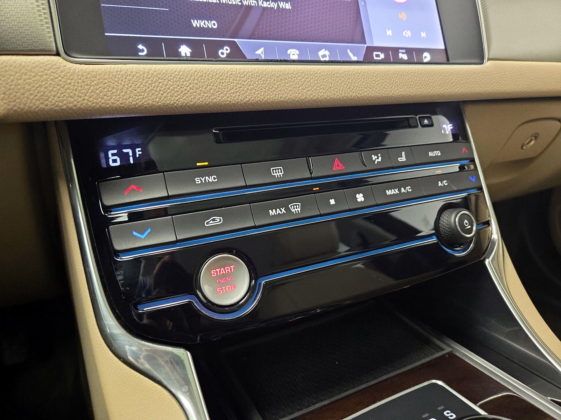 Thumbnail: 2017 Jaguar XF - 17