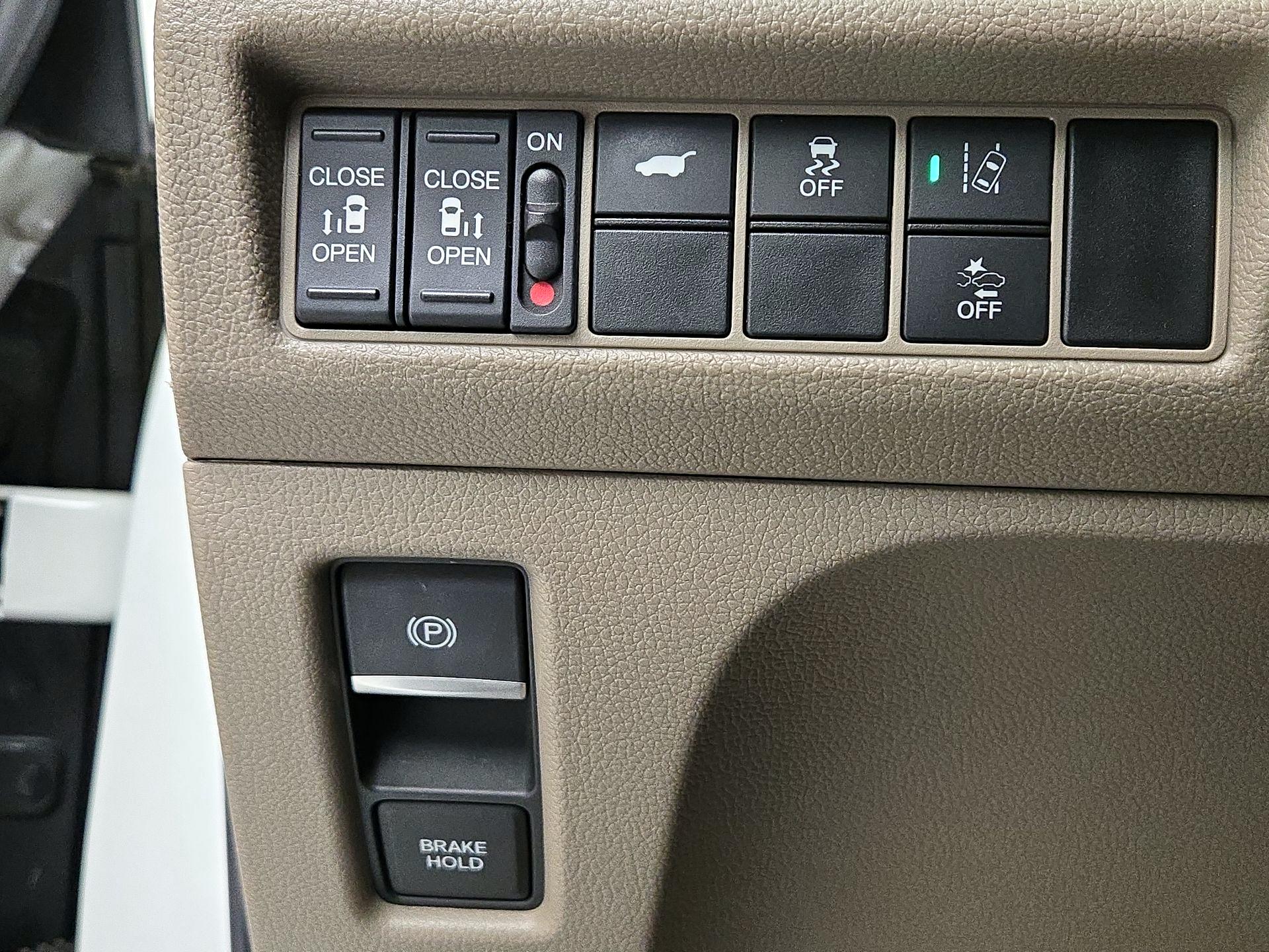Thumbnail: 2020 Honda Odyssey - 13