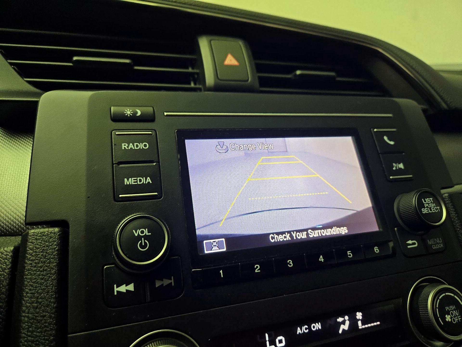 Thumbnail: 2016 Honda Civic - 14