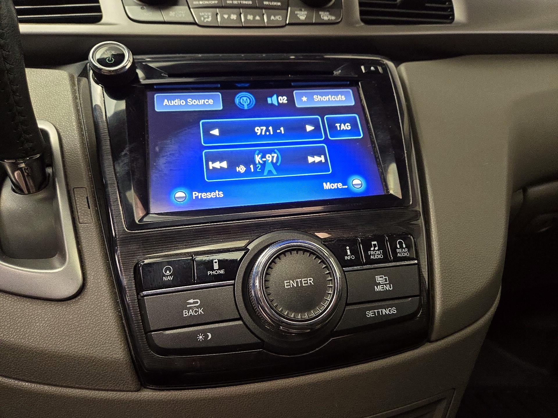 Thumbnail: 2016 Honda Odyssey - 16