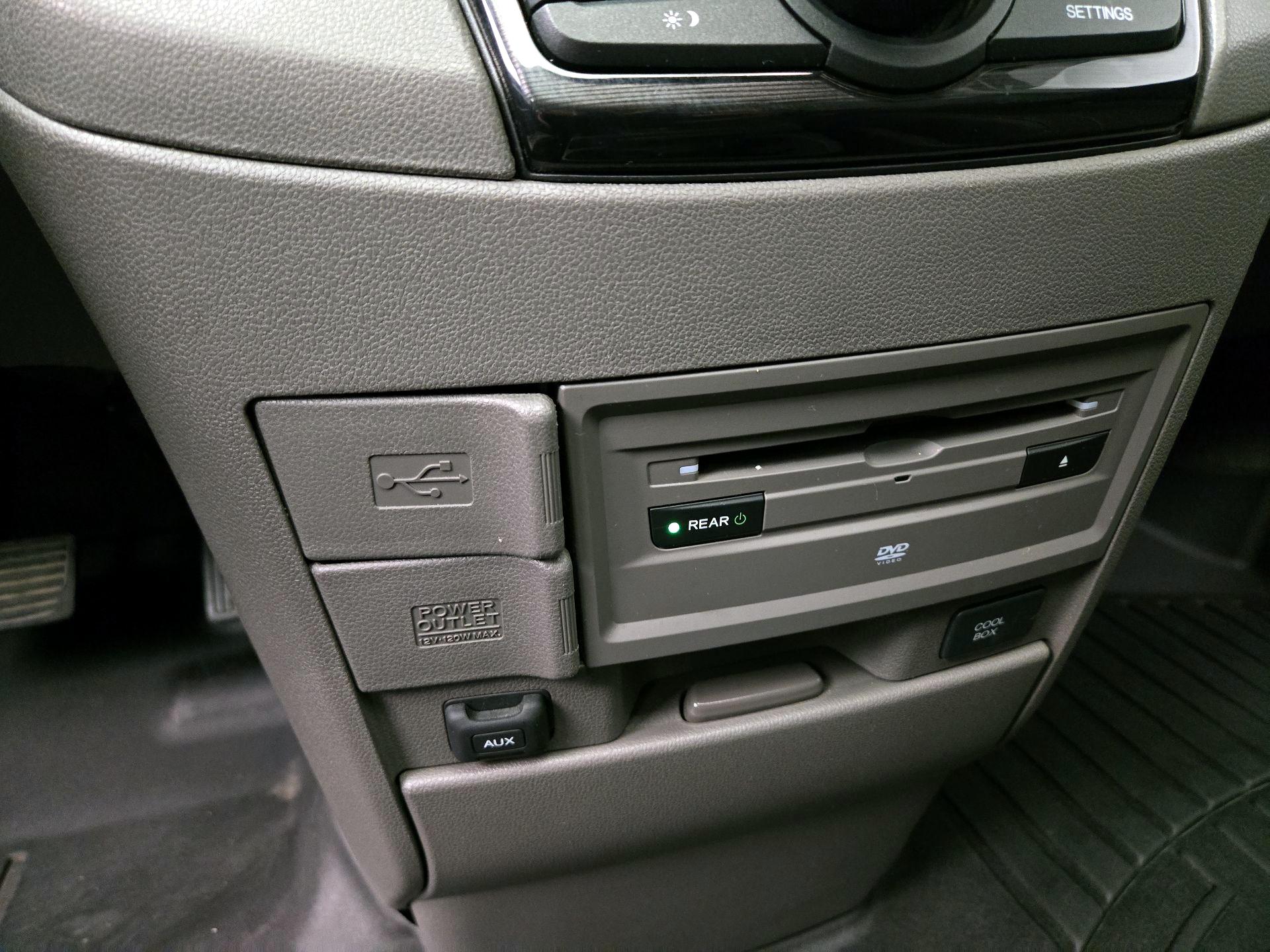 Thumbnail: 2016 Honda Odyssey - 19
