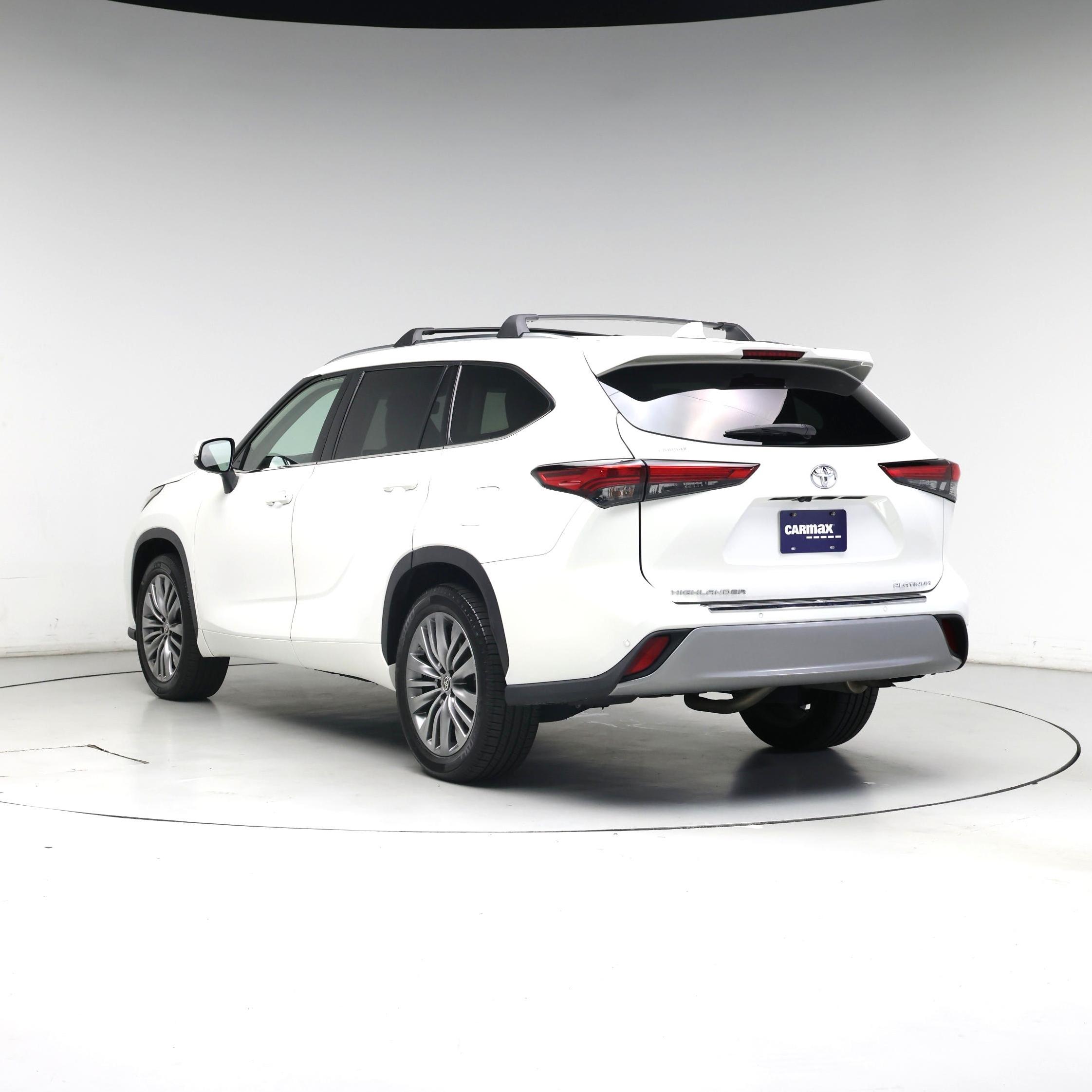 Thumbnail: 2021 Toyota Highlander - 2