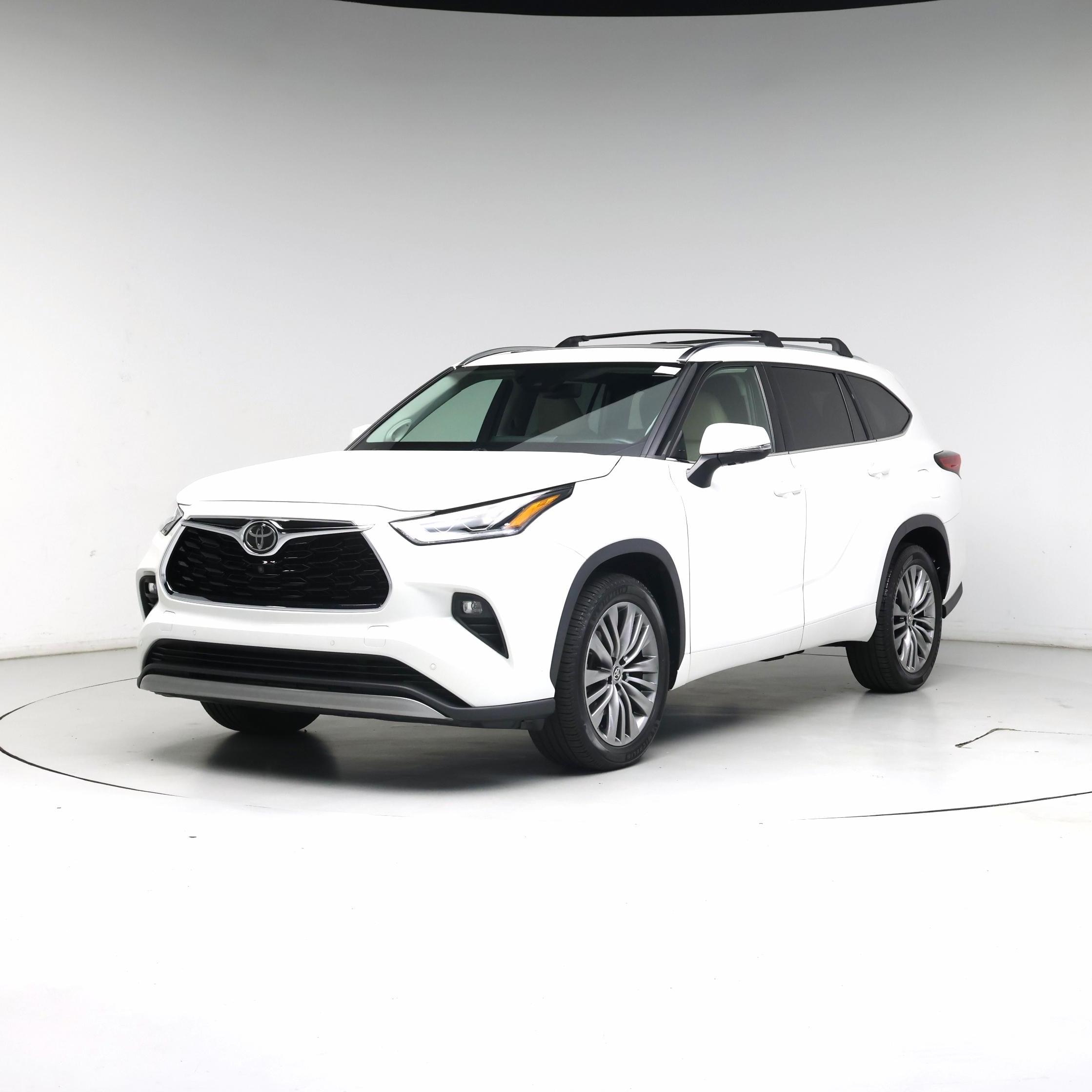 Thumbnail: 2021 Toyota Highlander - 4