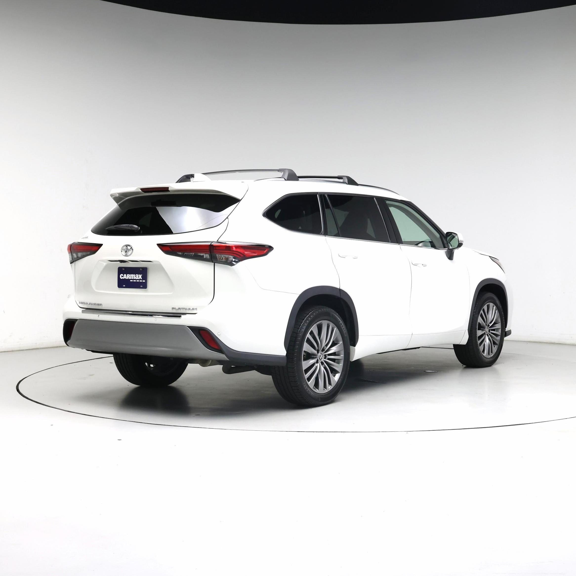 Thumbnail: 2021 Toyota Highlander - 8