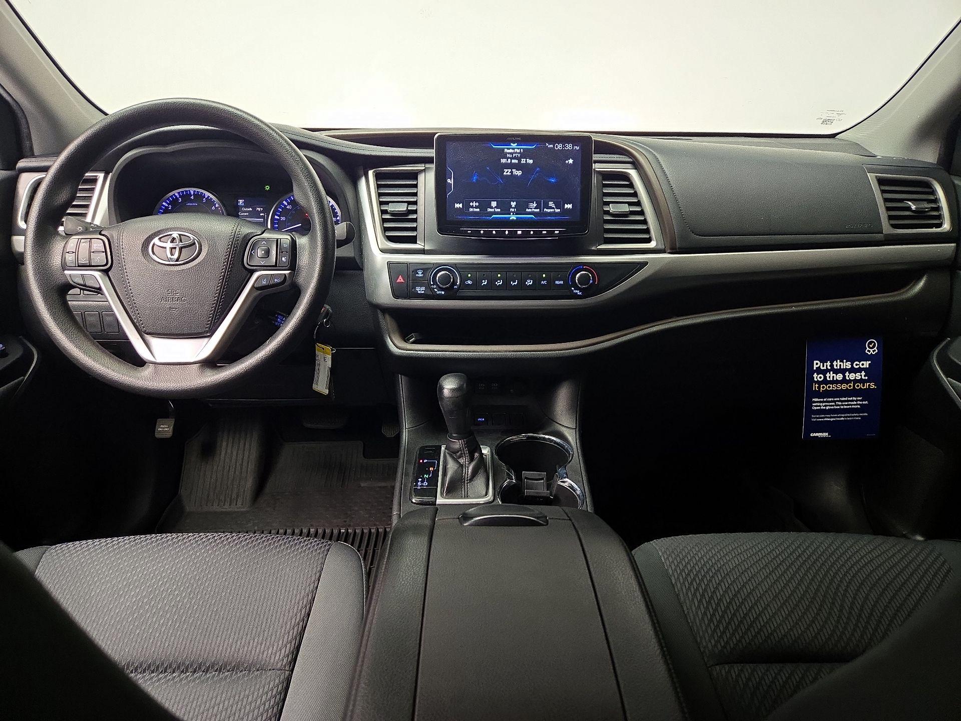Thumbnail: 2019 Toyota Highlander - 9