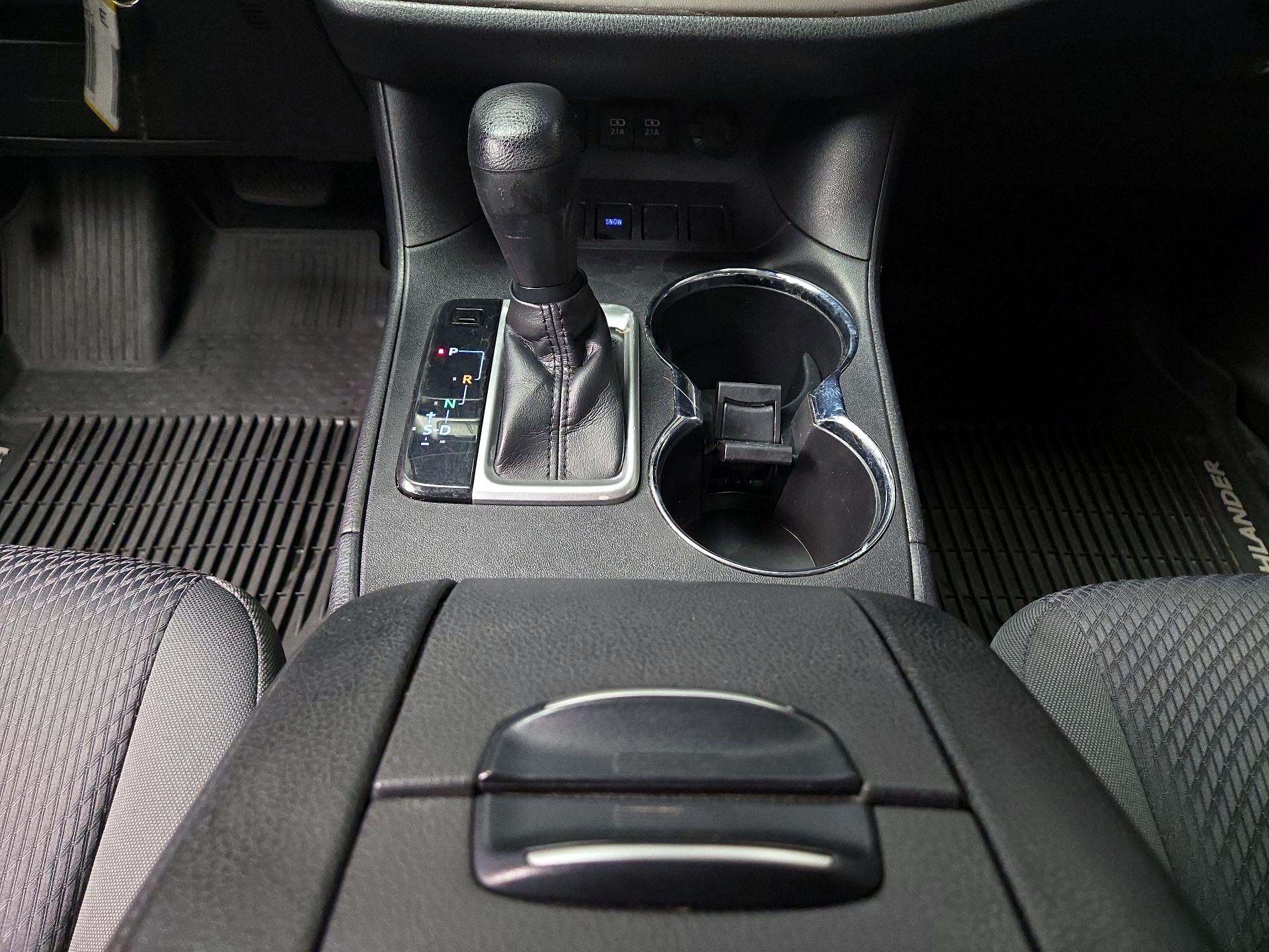 Thumbnail: 2019 Toyota Highlander - 17