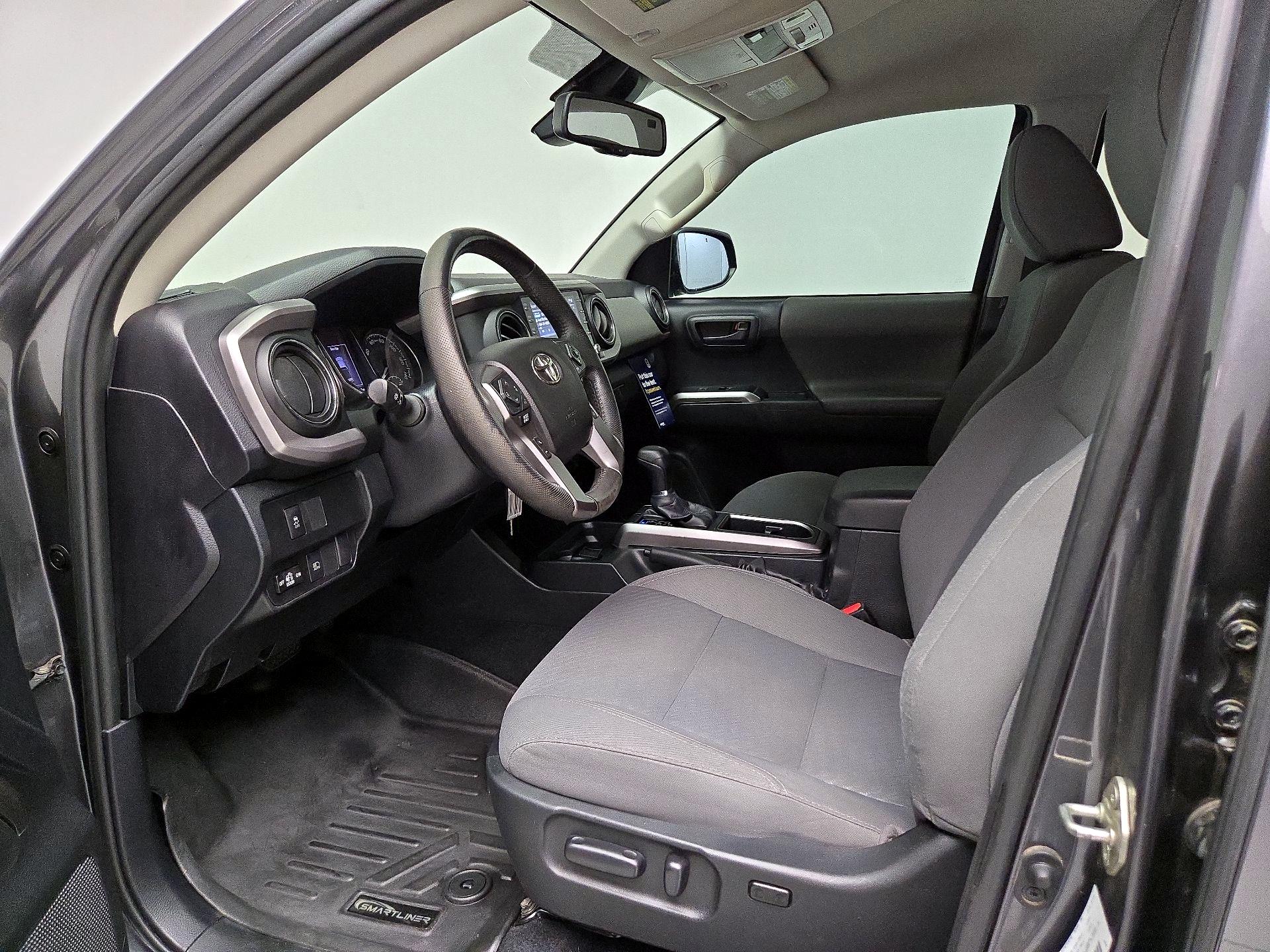 Thumbnail: 2021 Toyota Tacoma - 11