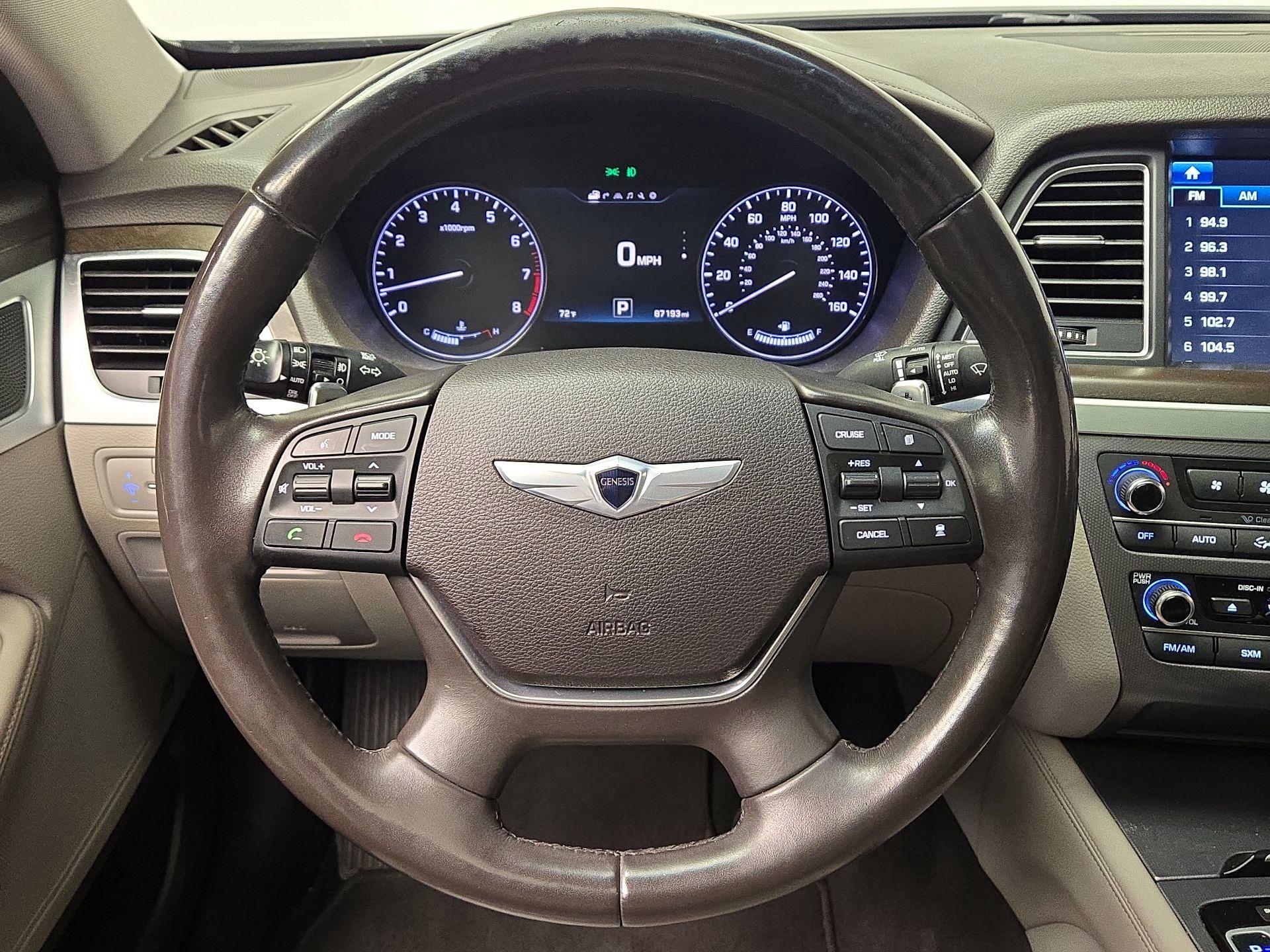 Thumbnail: 2016 Hyundai Genesis - 10