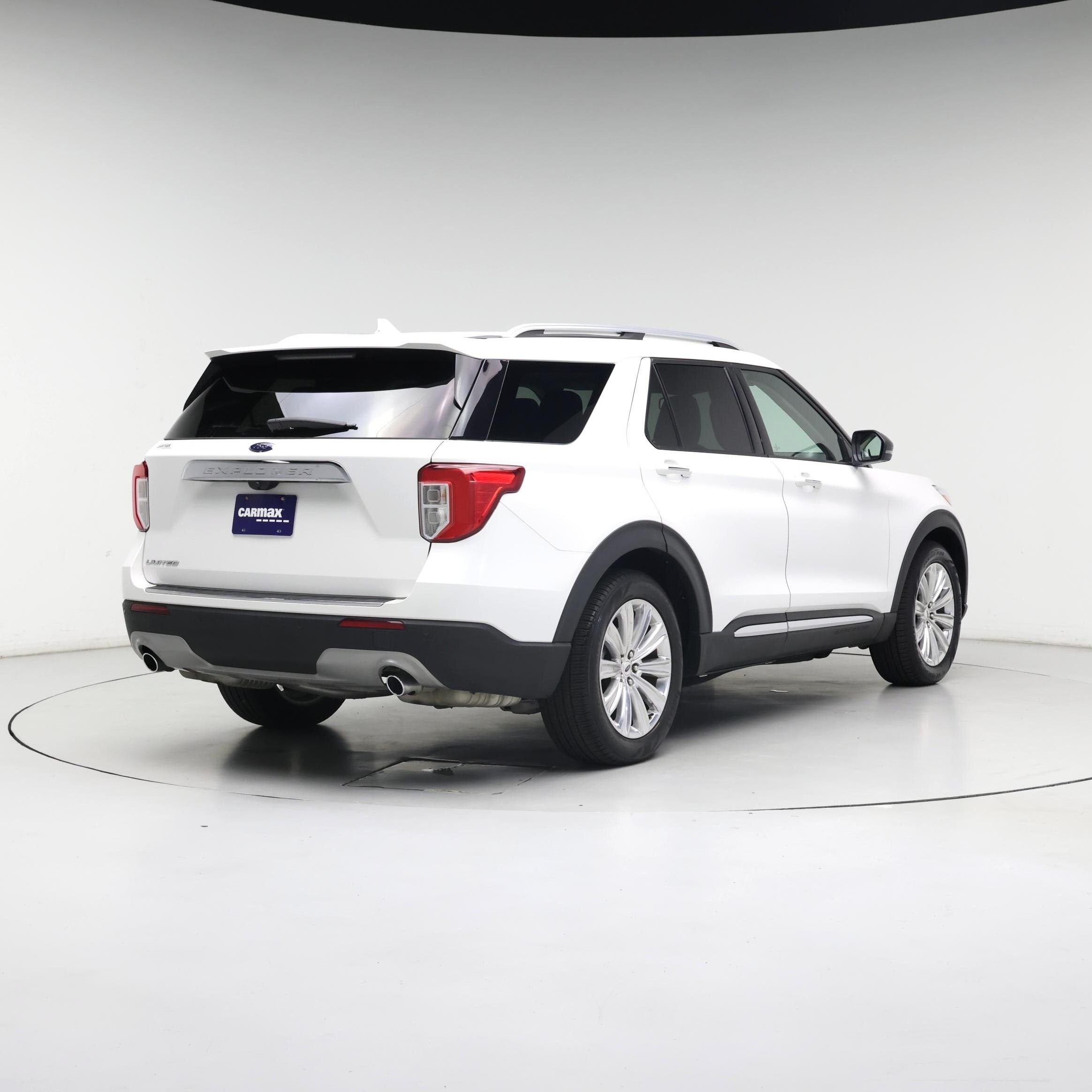 Thumbnail: 2021 Ford Explorer - 8