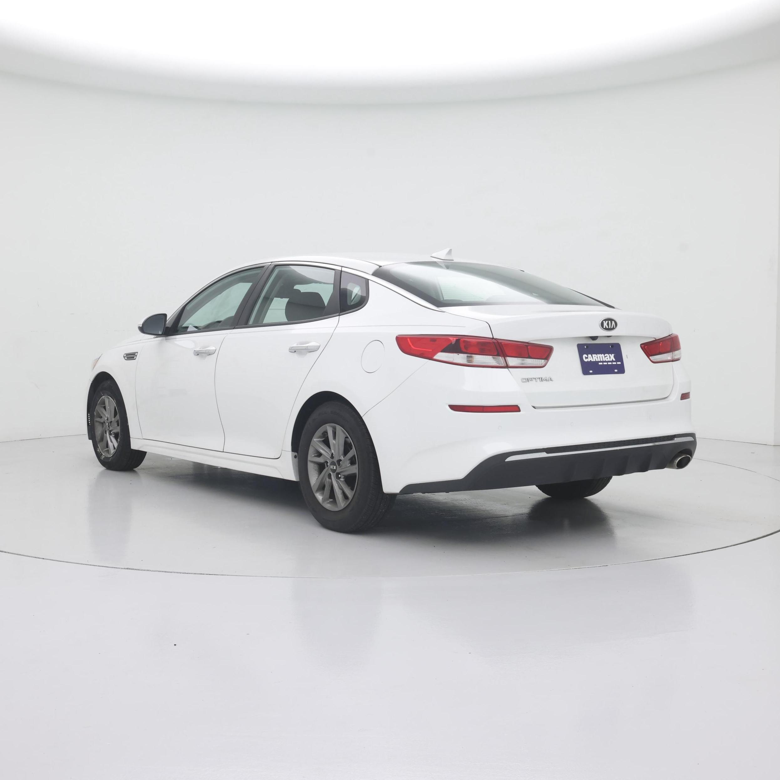 Thumbnail: 2019 Kia Optima - 2