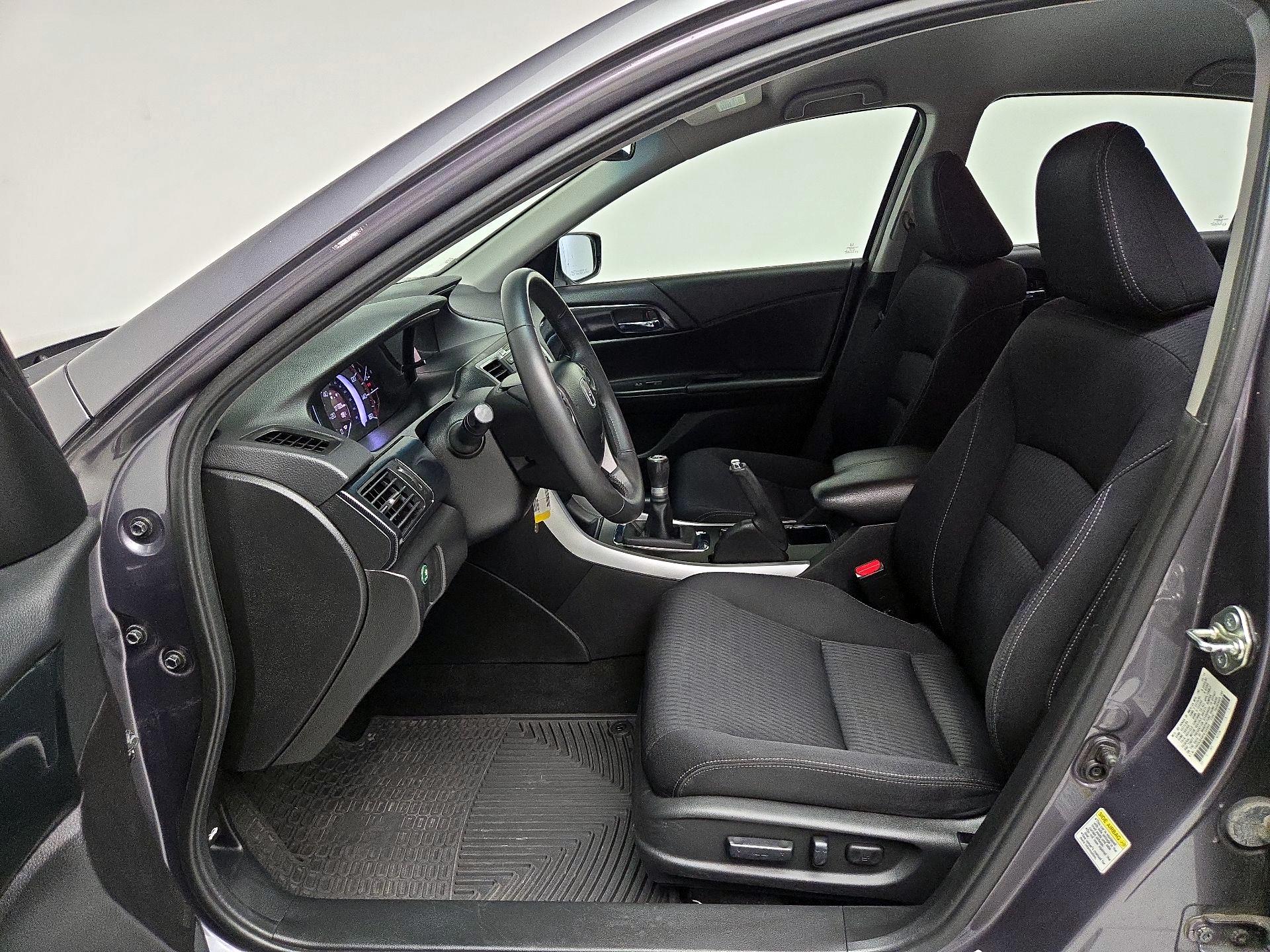 Thumbnail: 2015 Honda Accord - 11