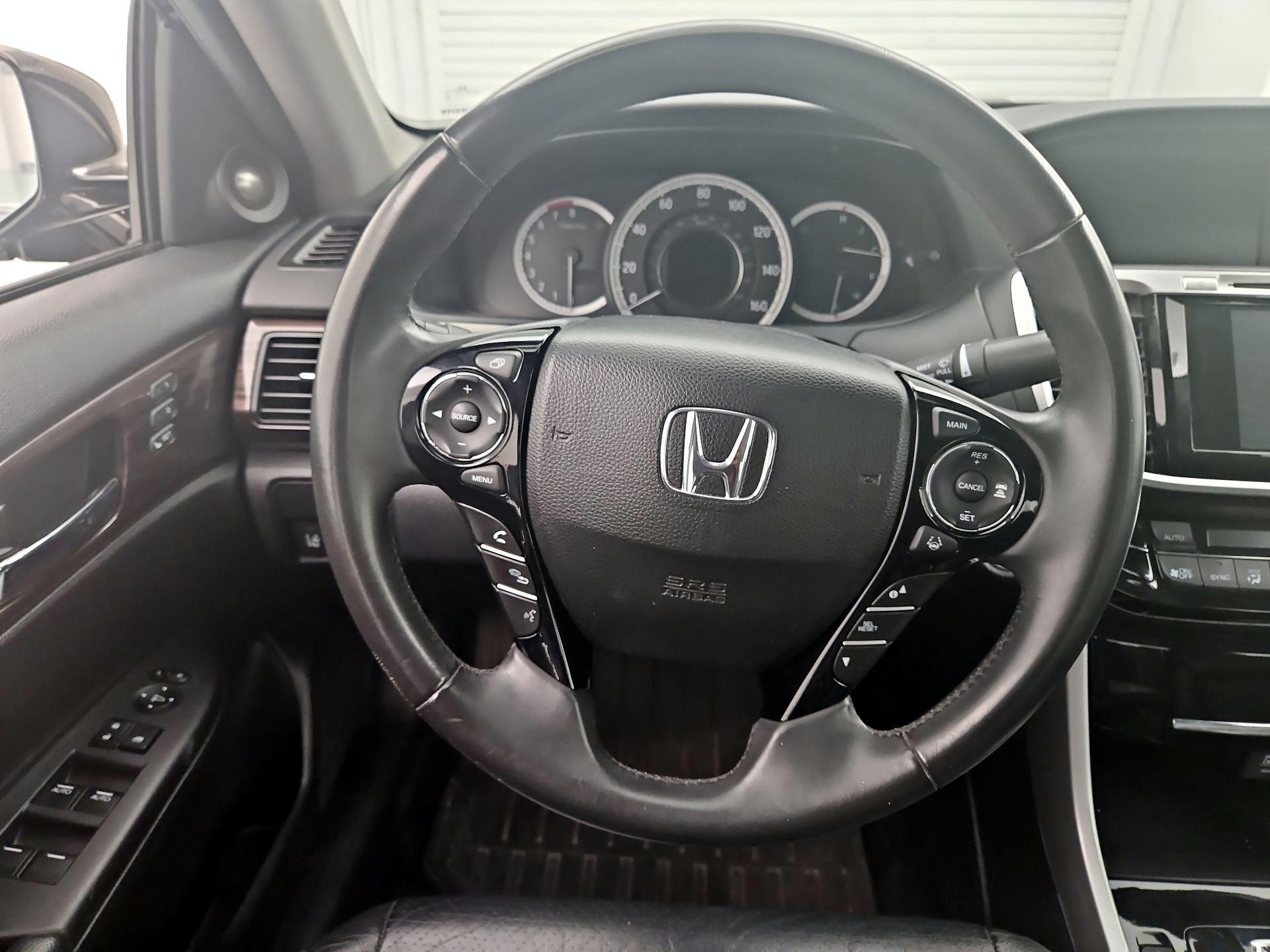Thumbnail: 2016 Honda Accord - 10