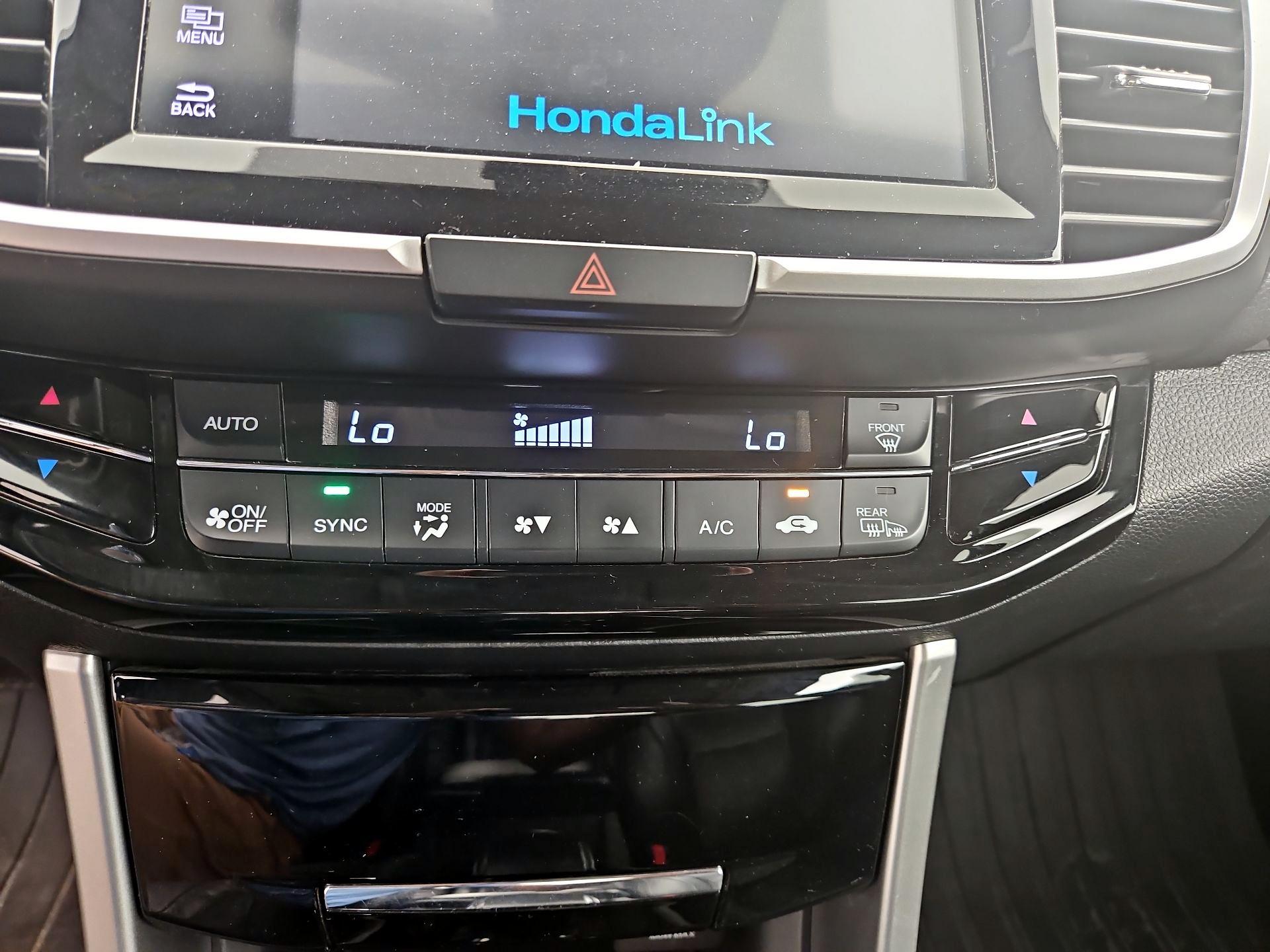 Thumbnail: 2016 Honda Accord - 17