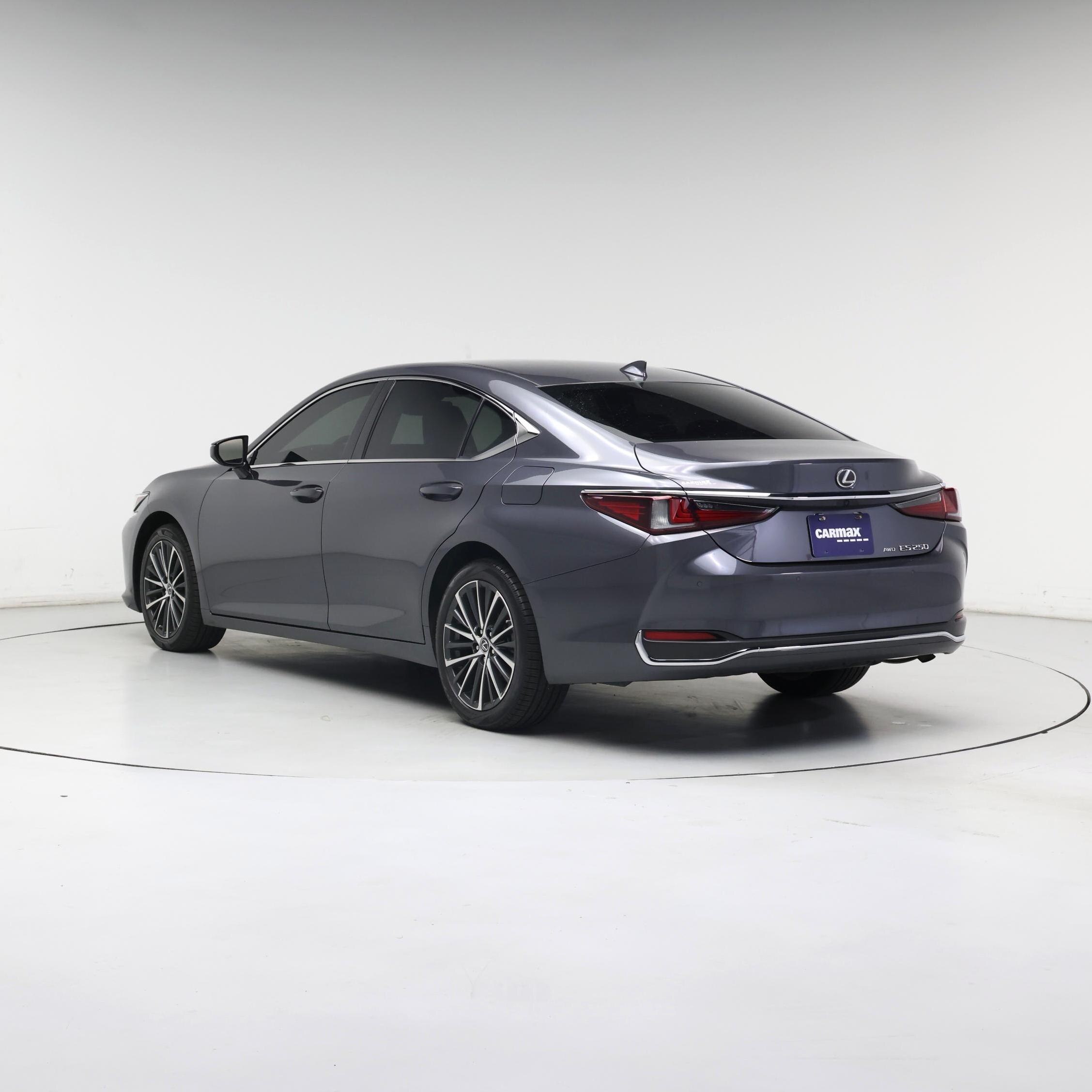 Thumbnail: 2024 Lexus ES - 2