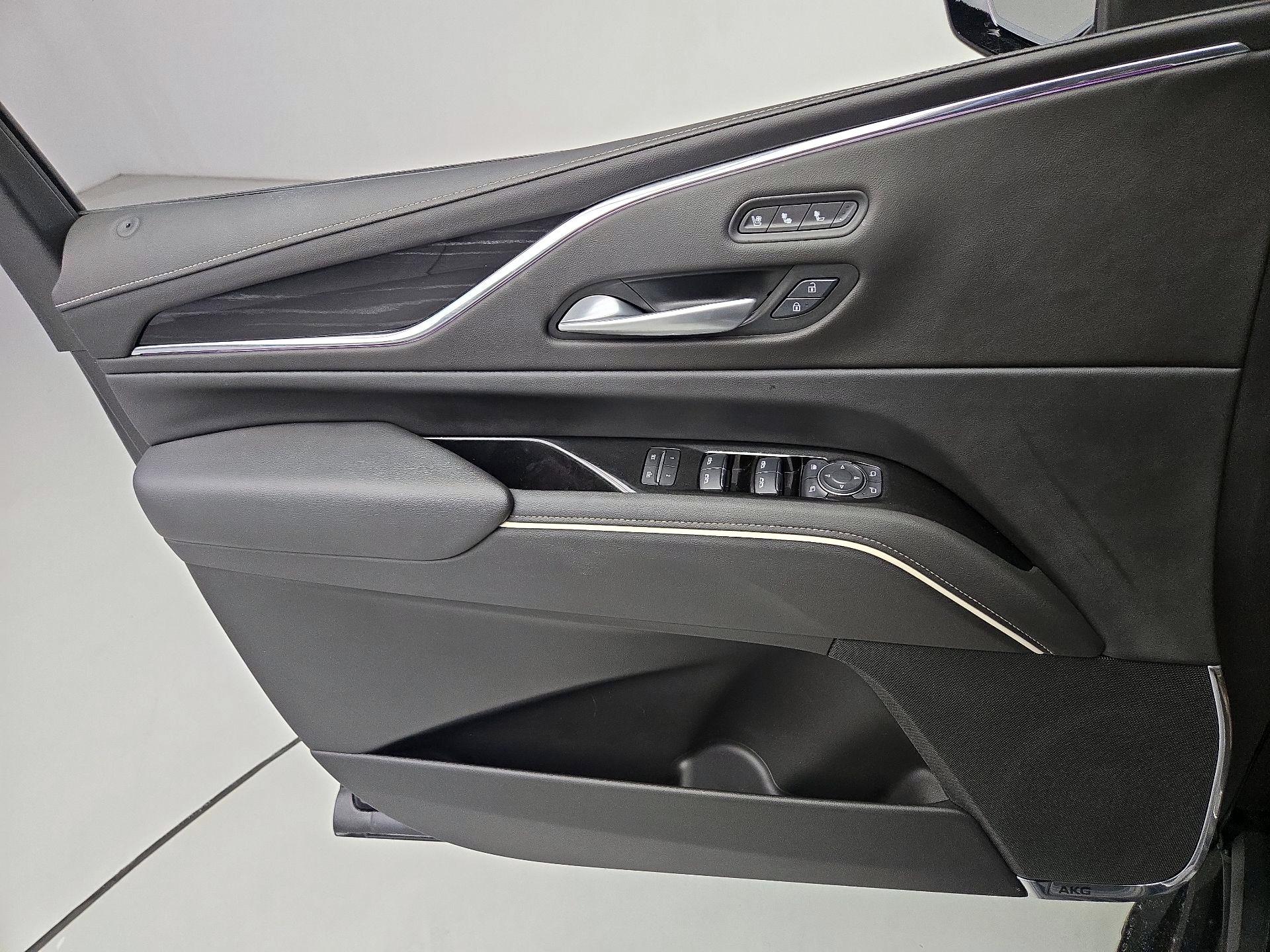 Thumbnail: 2024 Cadillac Escalade - 12