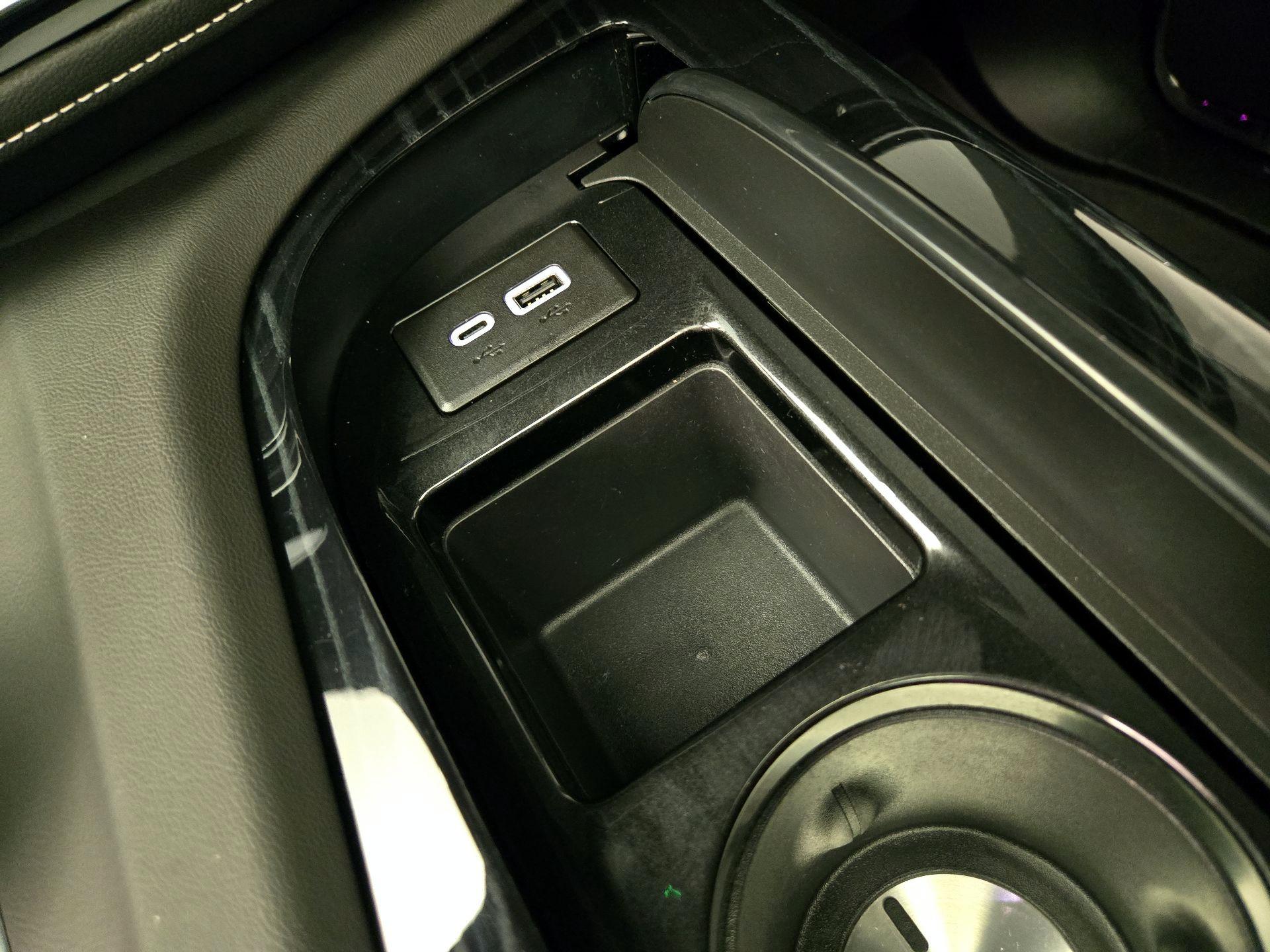 Thumbnail: 2024 Cadillac Escalade - 19