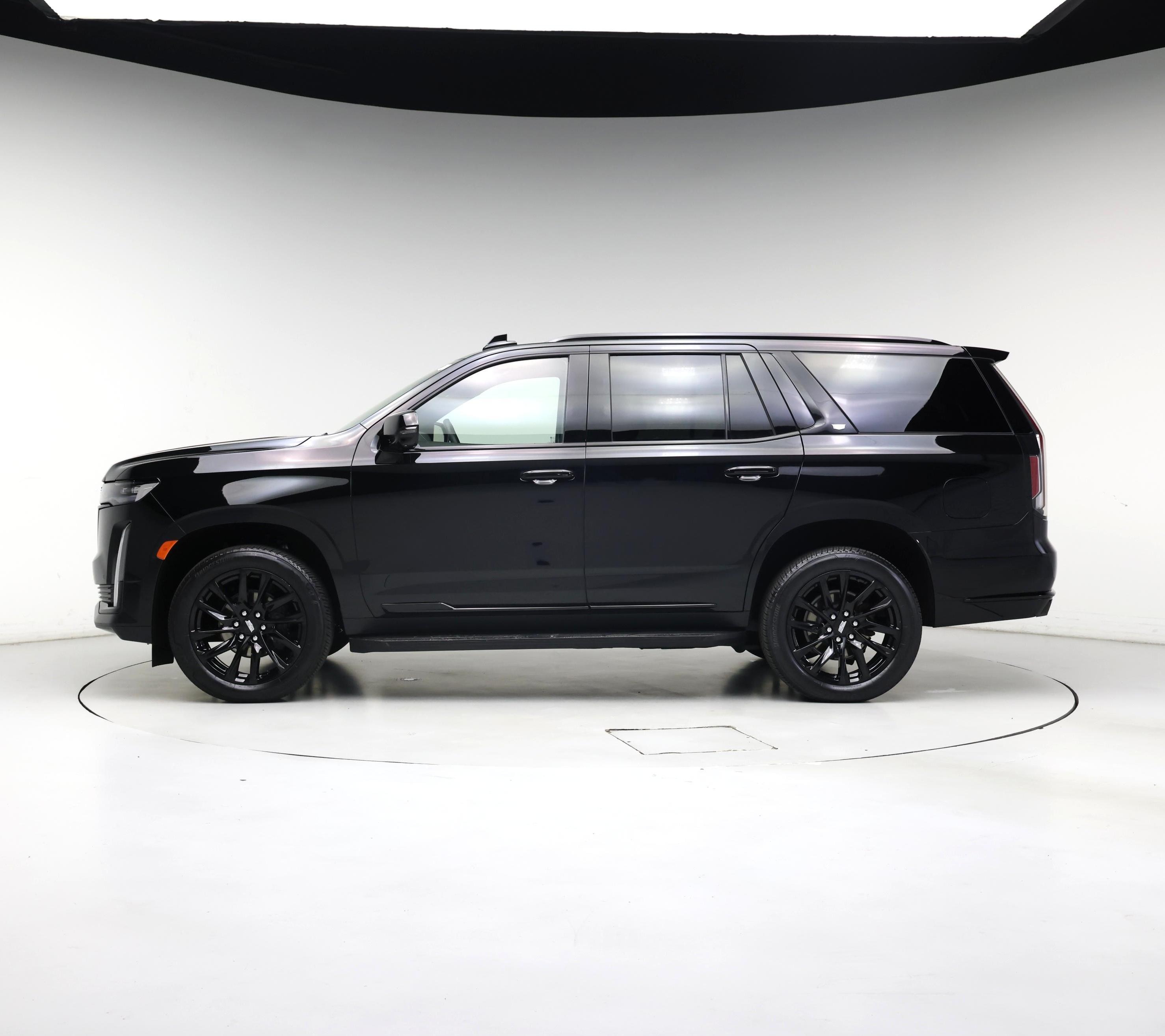 Thumbnail: 2024 Cadillac Escalade - 3