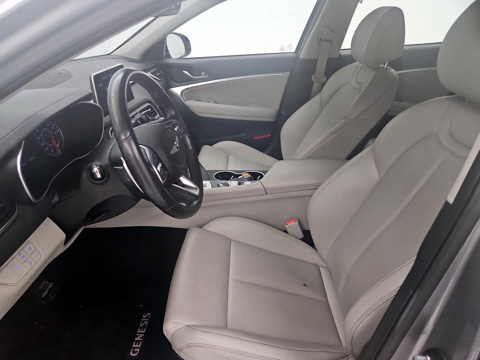 Thumbnail: 2020 Genesis G70 - 11