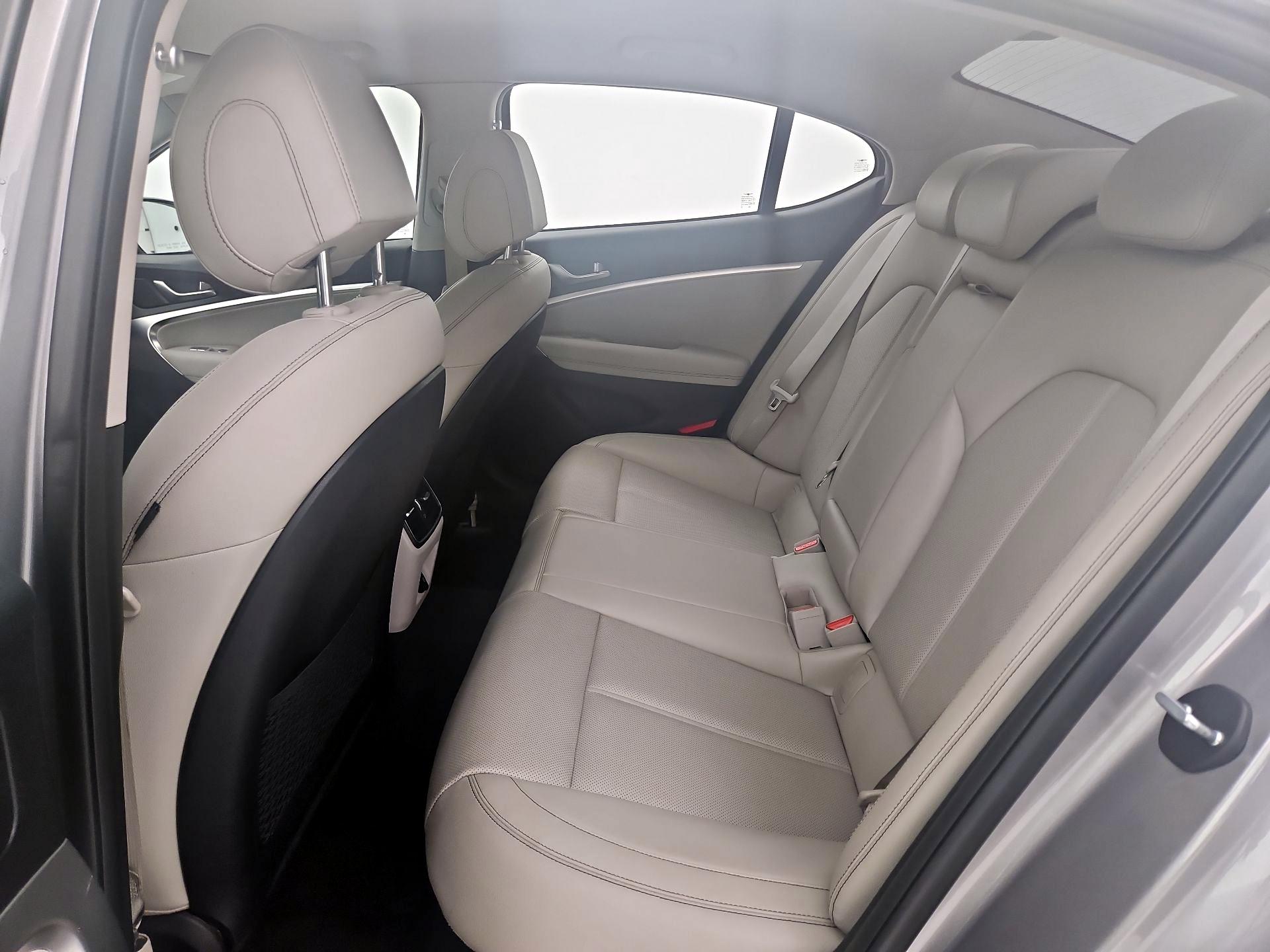 Thumbnail: 2020 Genesis G70 - 19