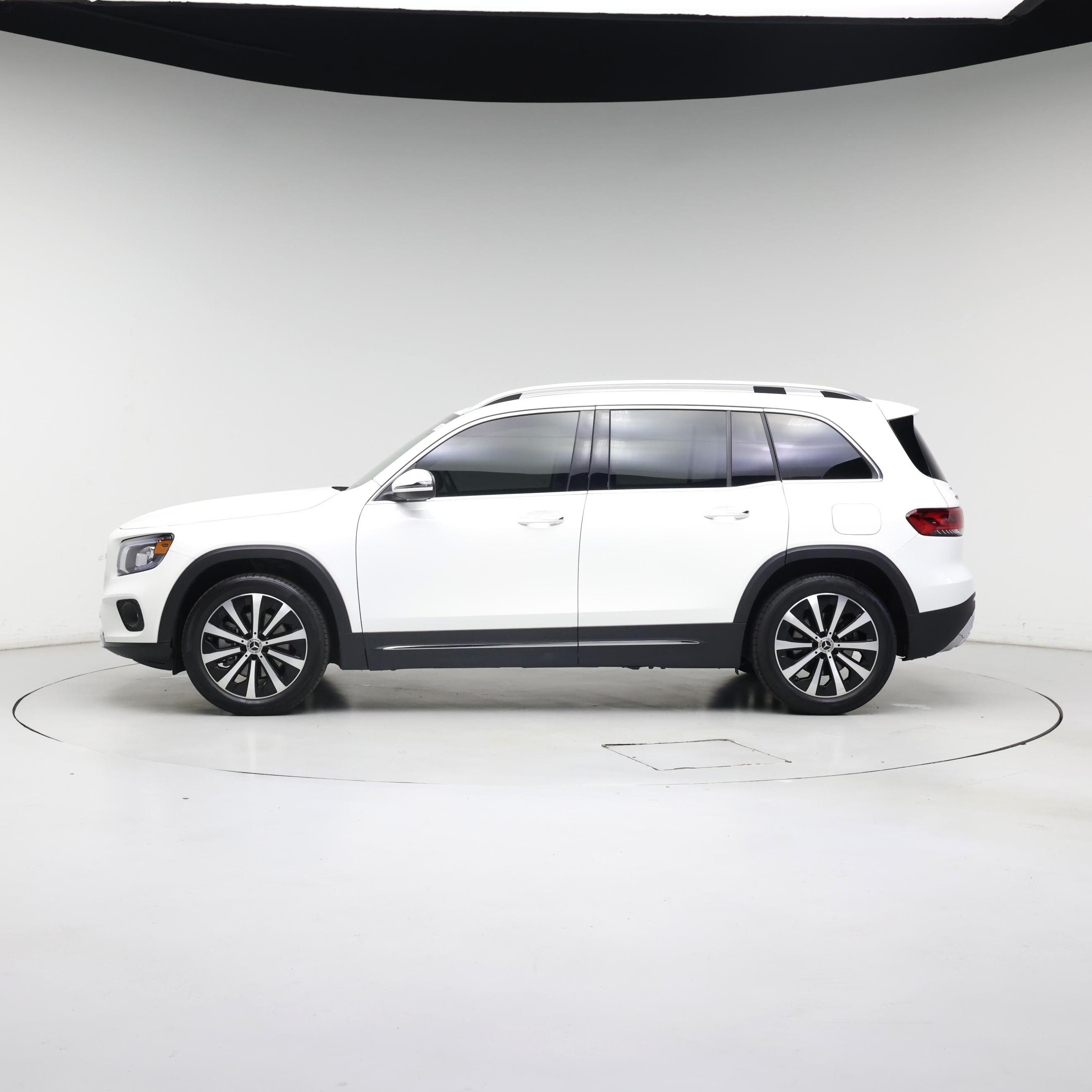 Thumbnail: 2023 Mercedes-Benz GLB - 3