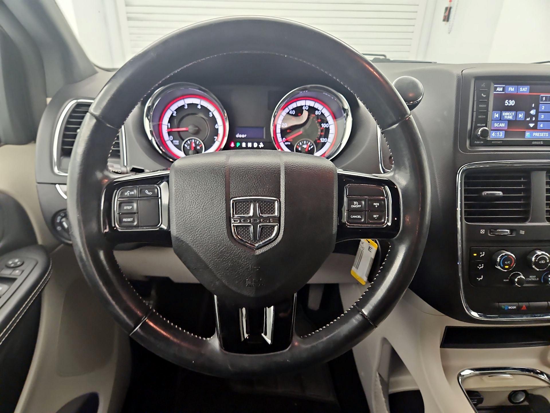 Thumbnail: 2019 Dodge Grand Caravan - 10