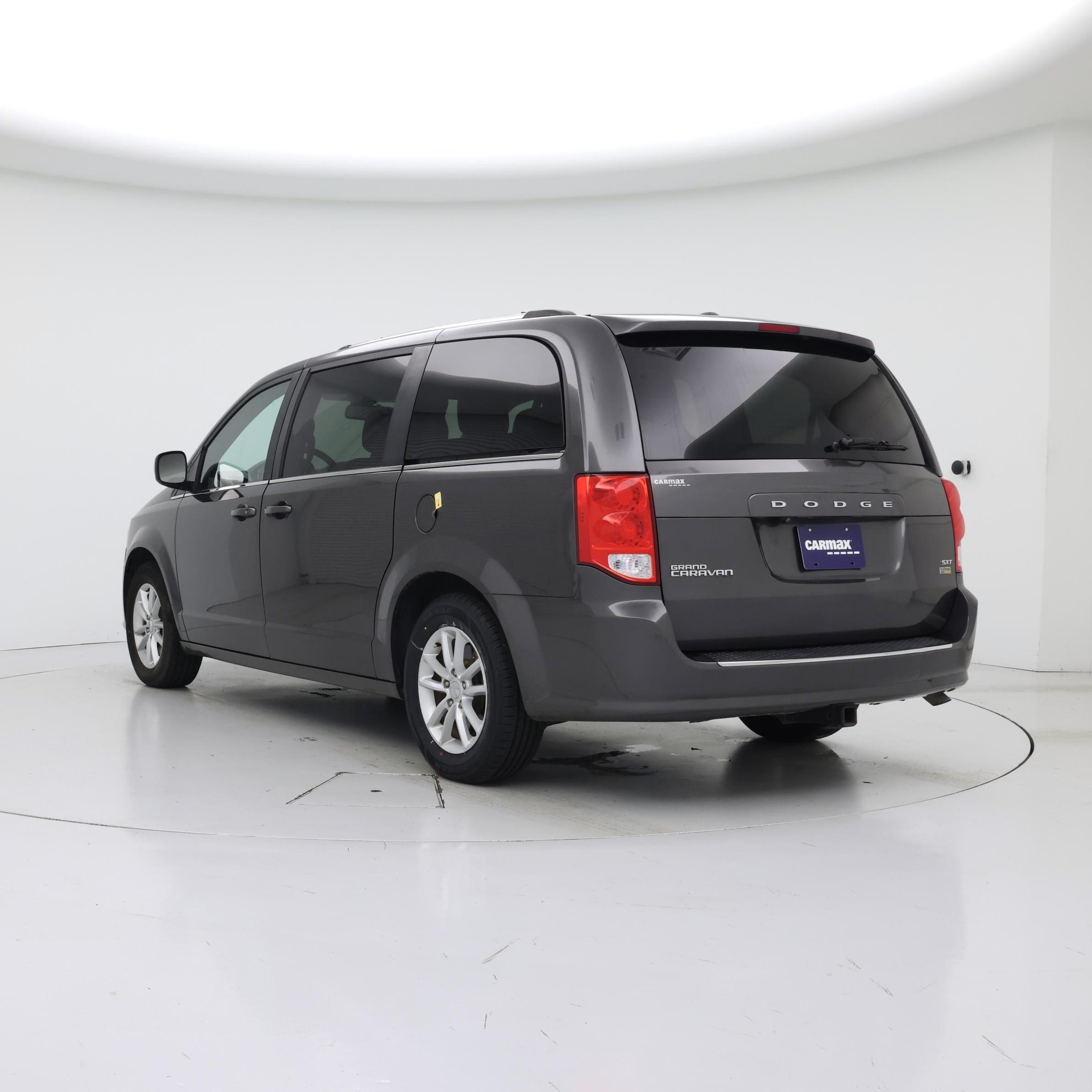 Thumbnail: 2019 Dodge Grand Caravan - 2