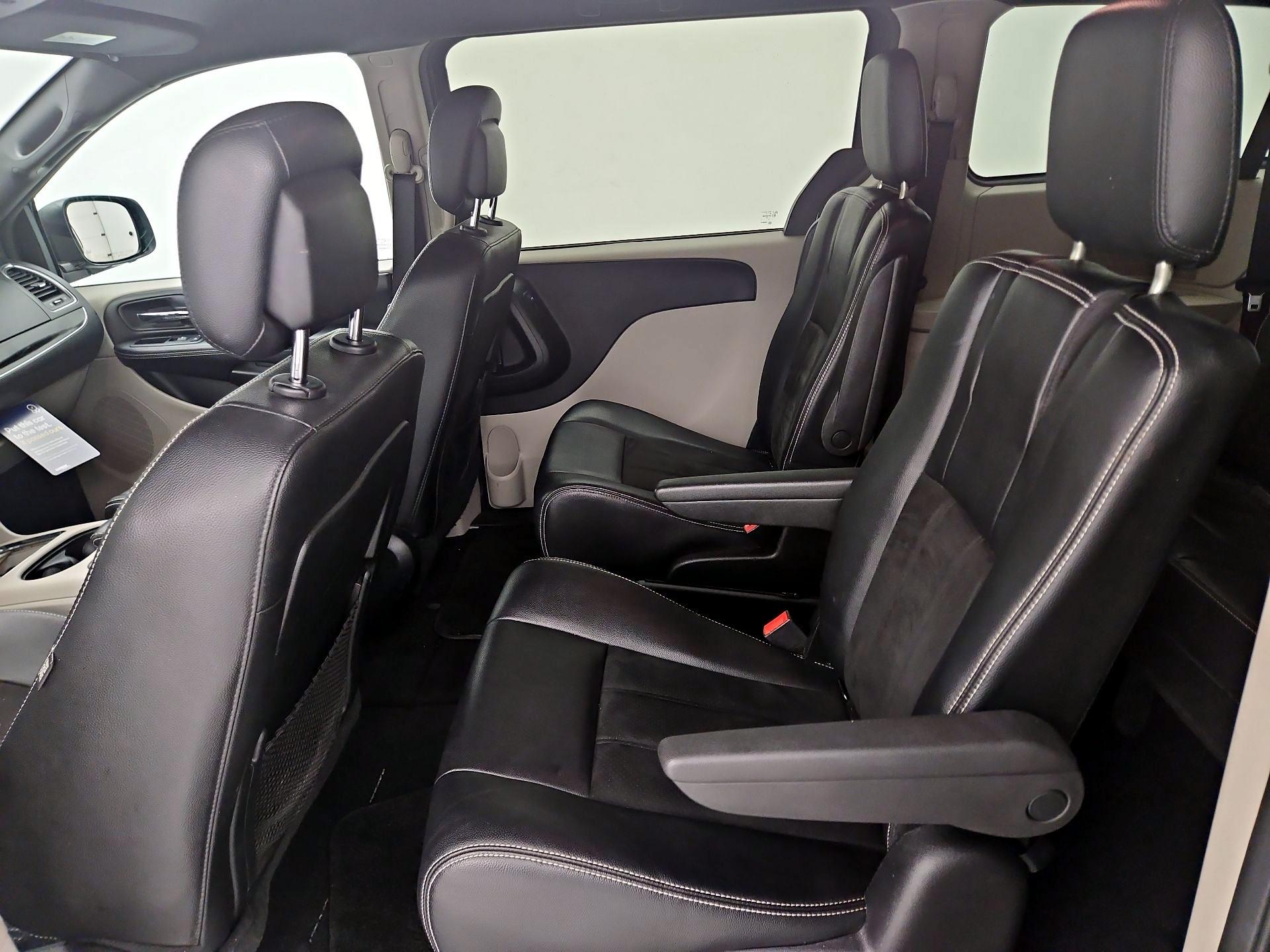 Thumbnail: 2019 Dodge Grand Caravan - 19