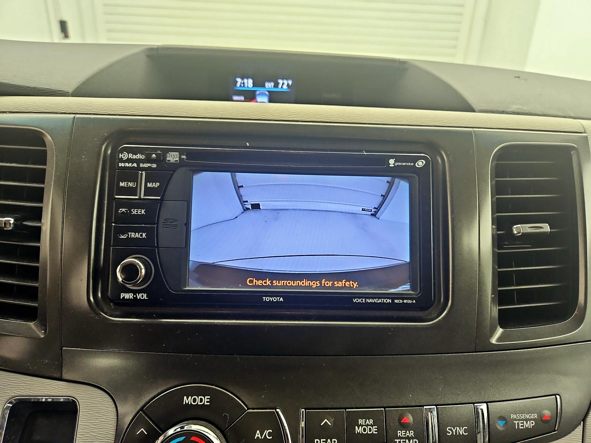 Thumbnail: 2014 Toyota Sienna - 15