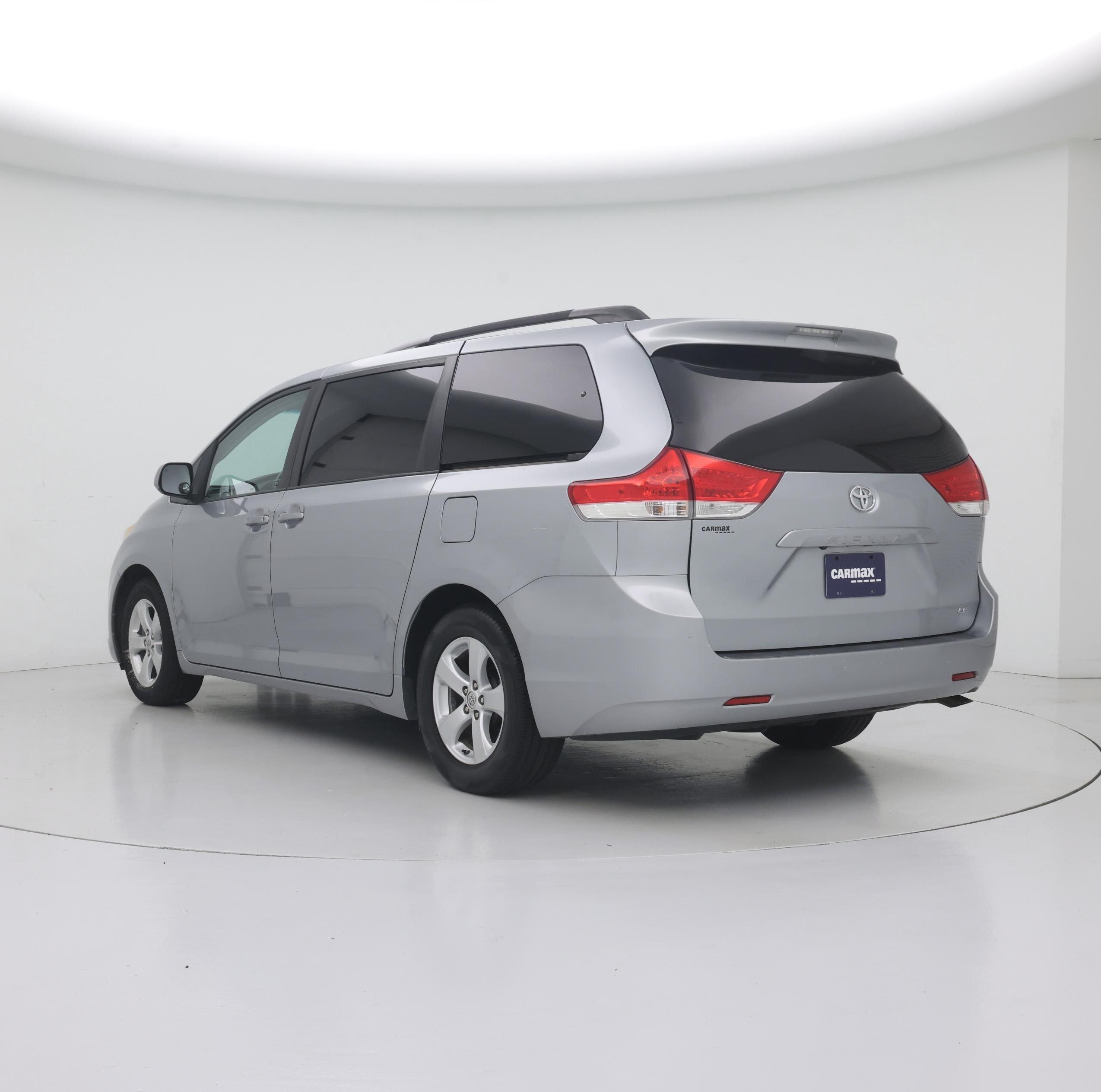 Thumbnail: 2014 Toyota Sienna - 2