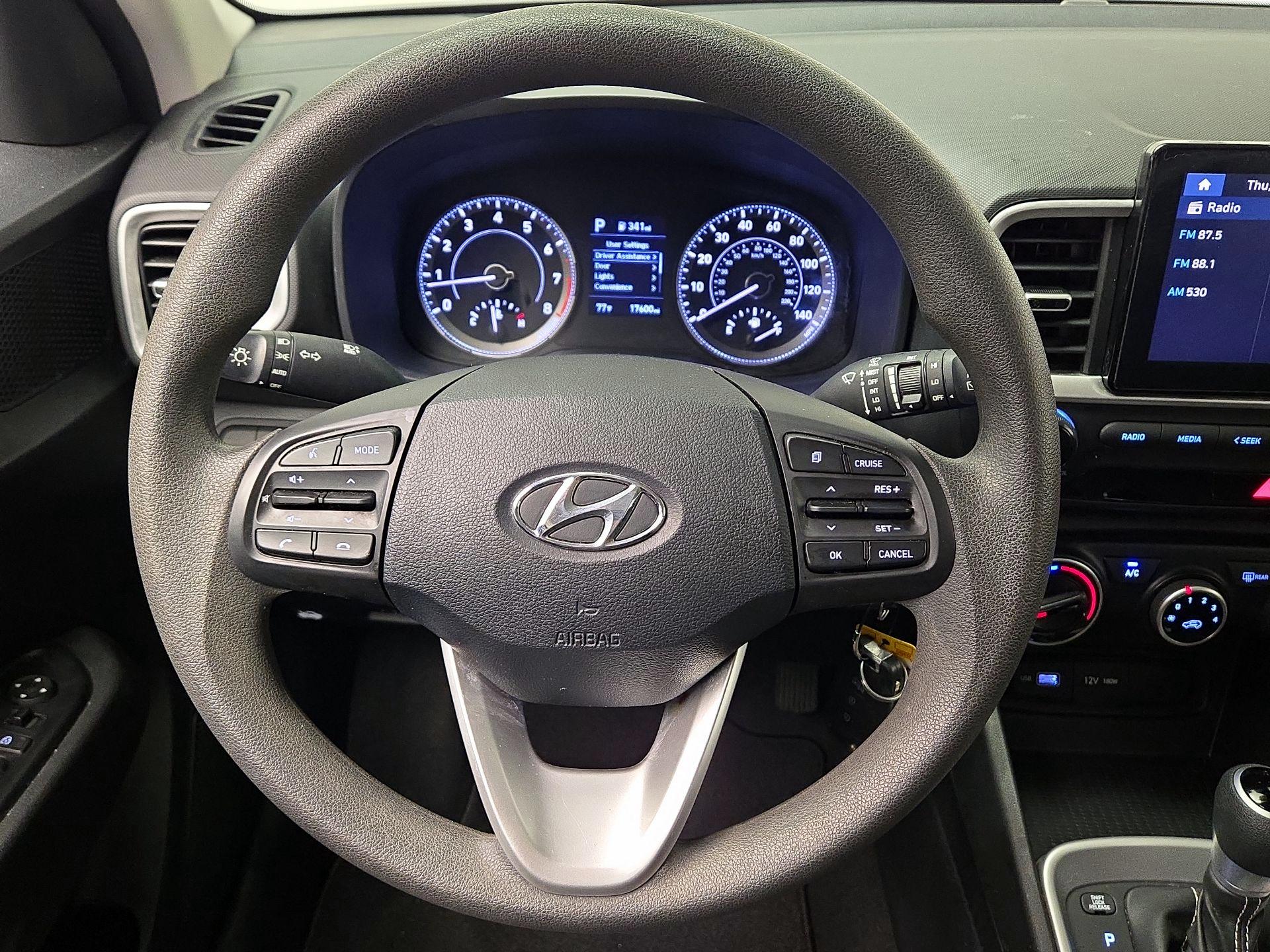 Thumbnail: 2022 Hyundai Venue - 10