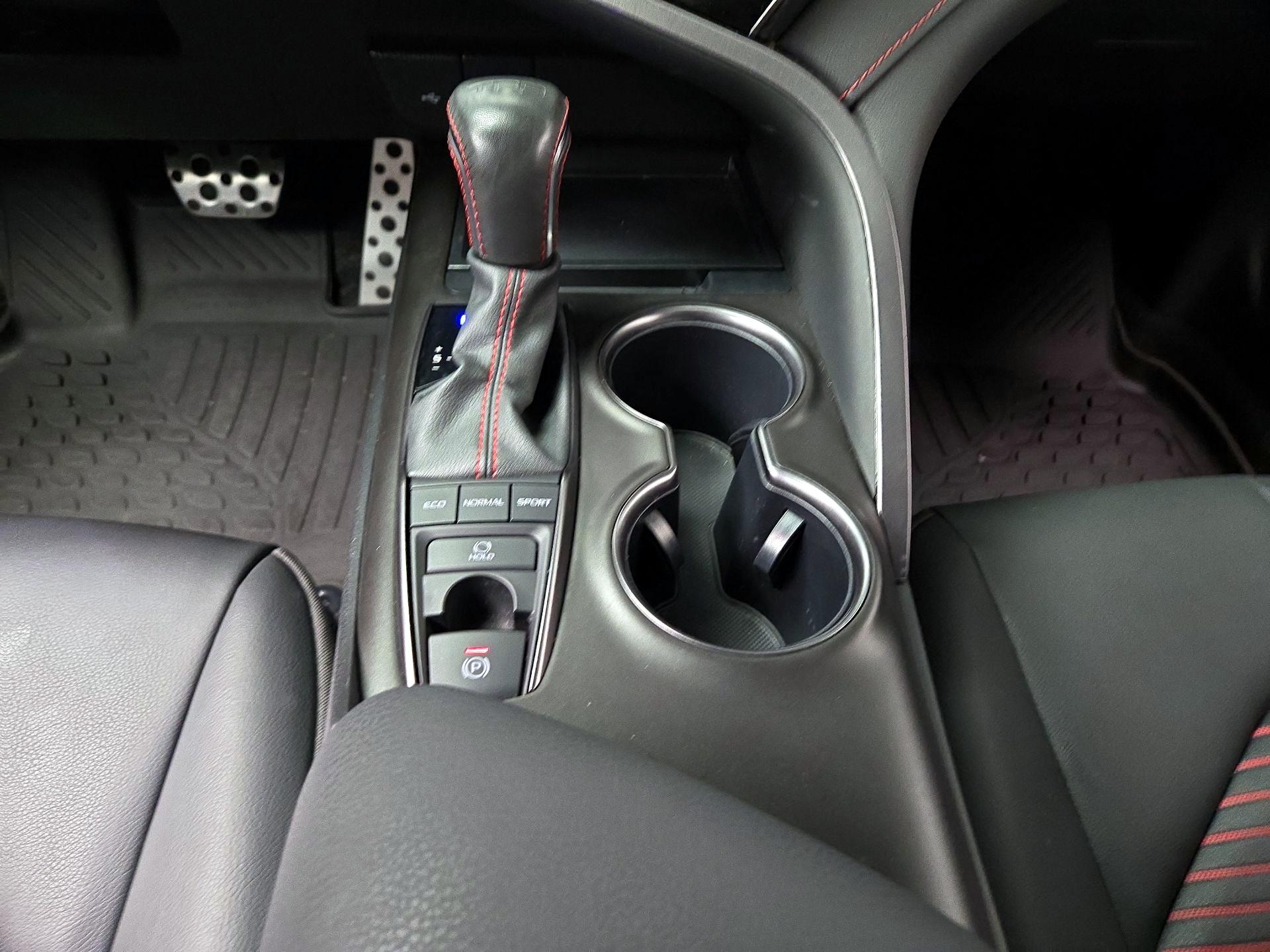 Thumbnail: 2024 Toyota Camry - 17