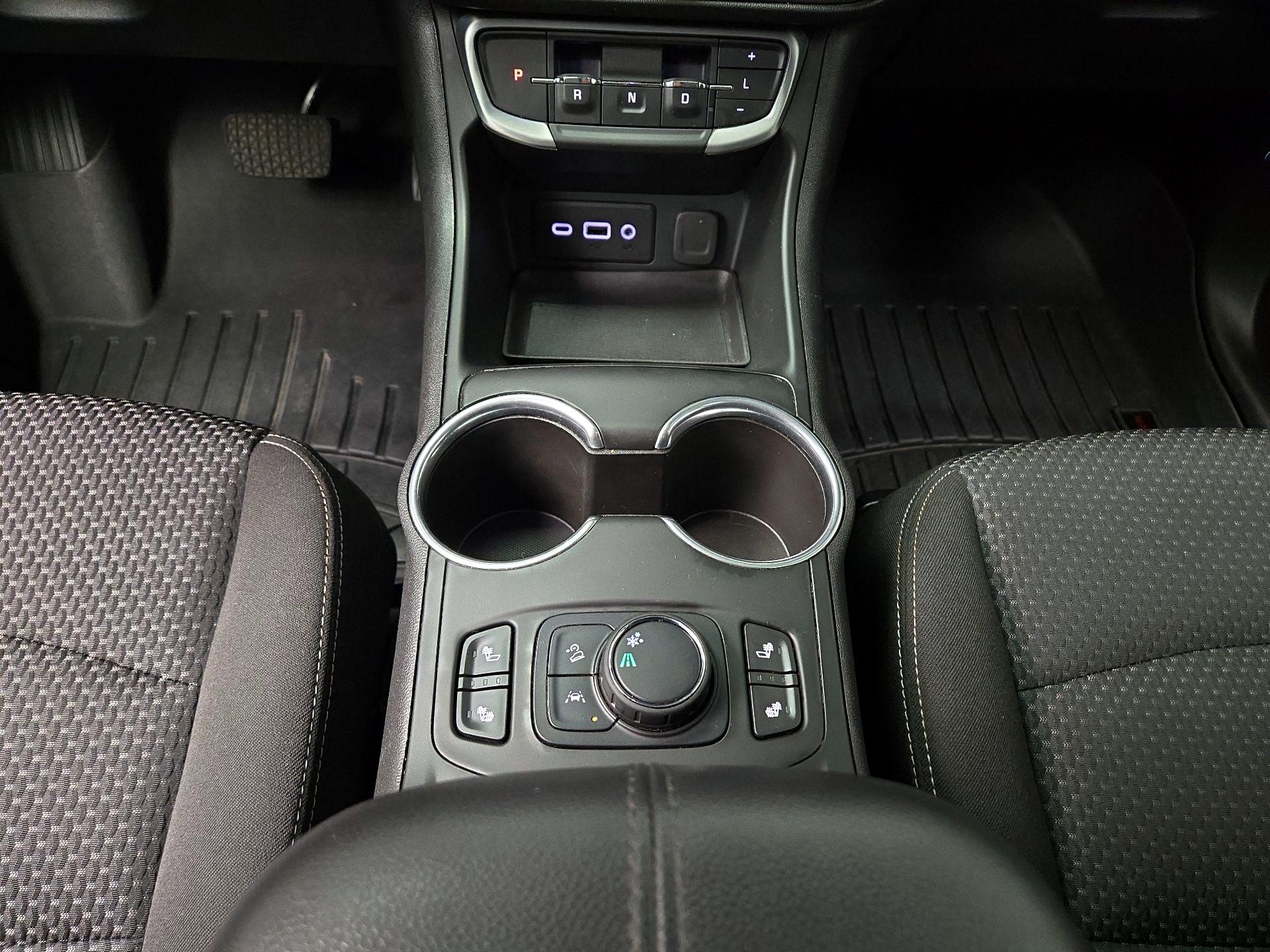 Thumbnail: 2022 GMC Terrain - 17