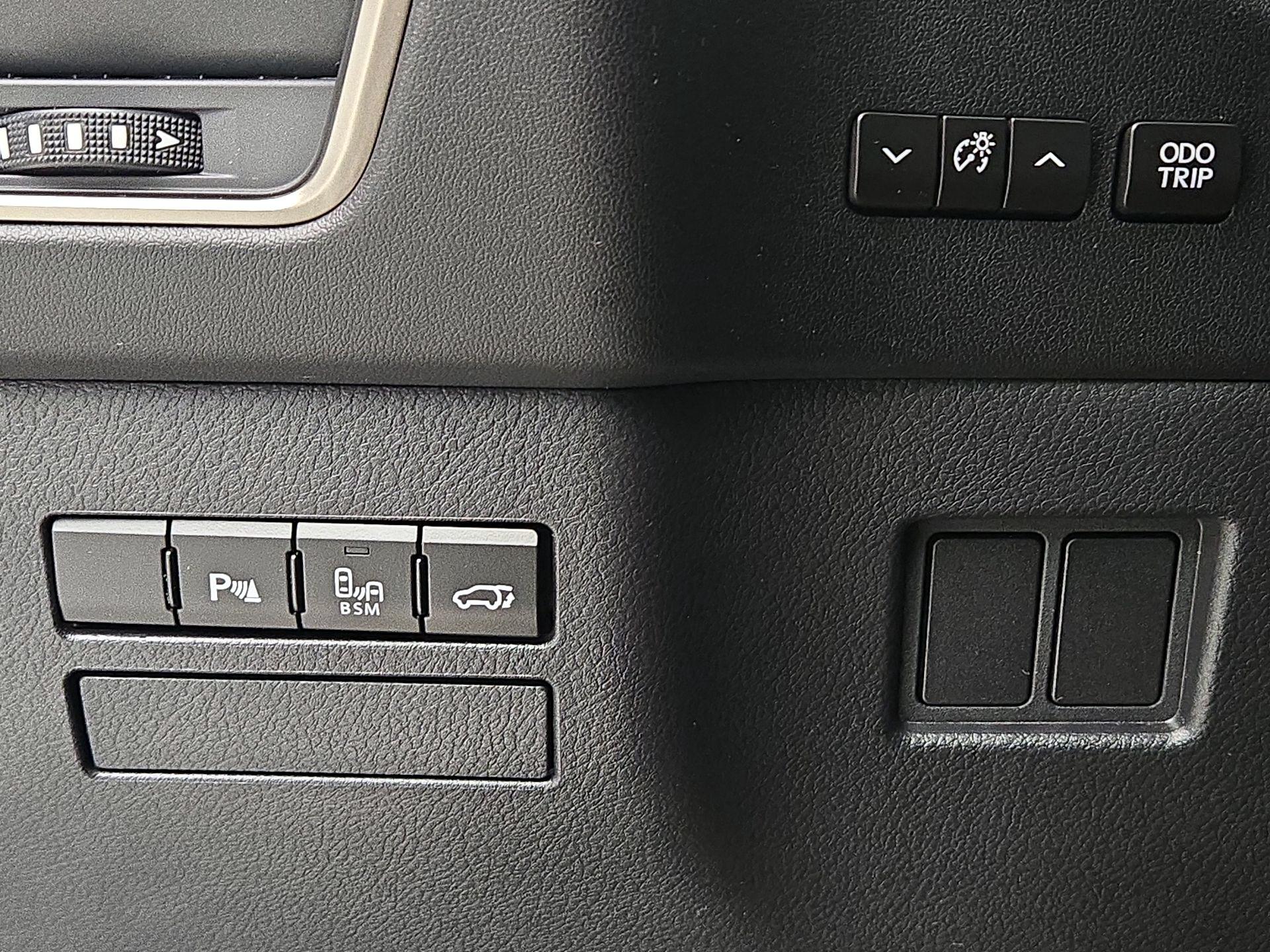 Thumbnail: 2015 Lexus NX - 13