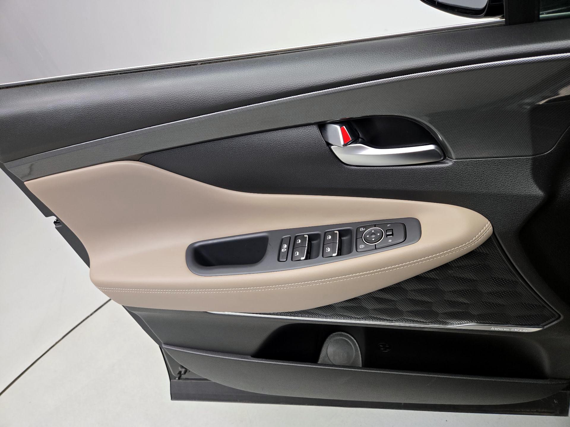 Thumbnail: 2023 Hyundai Santa Fe - 12