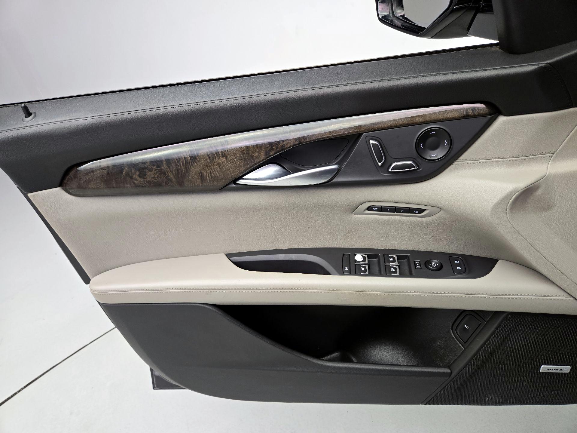 Thumbnail: 2016 Cadillac CT6 - 12