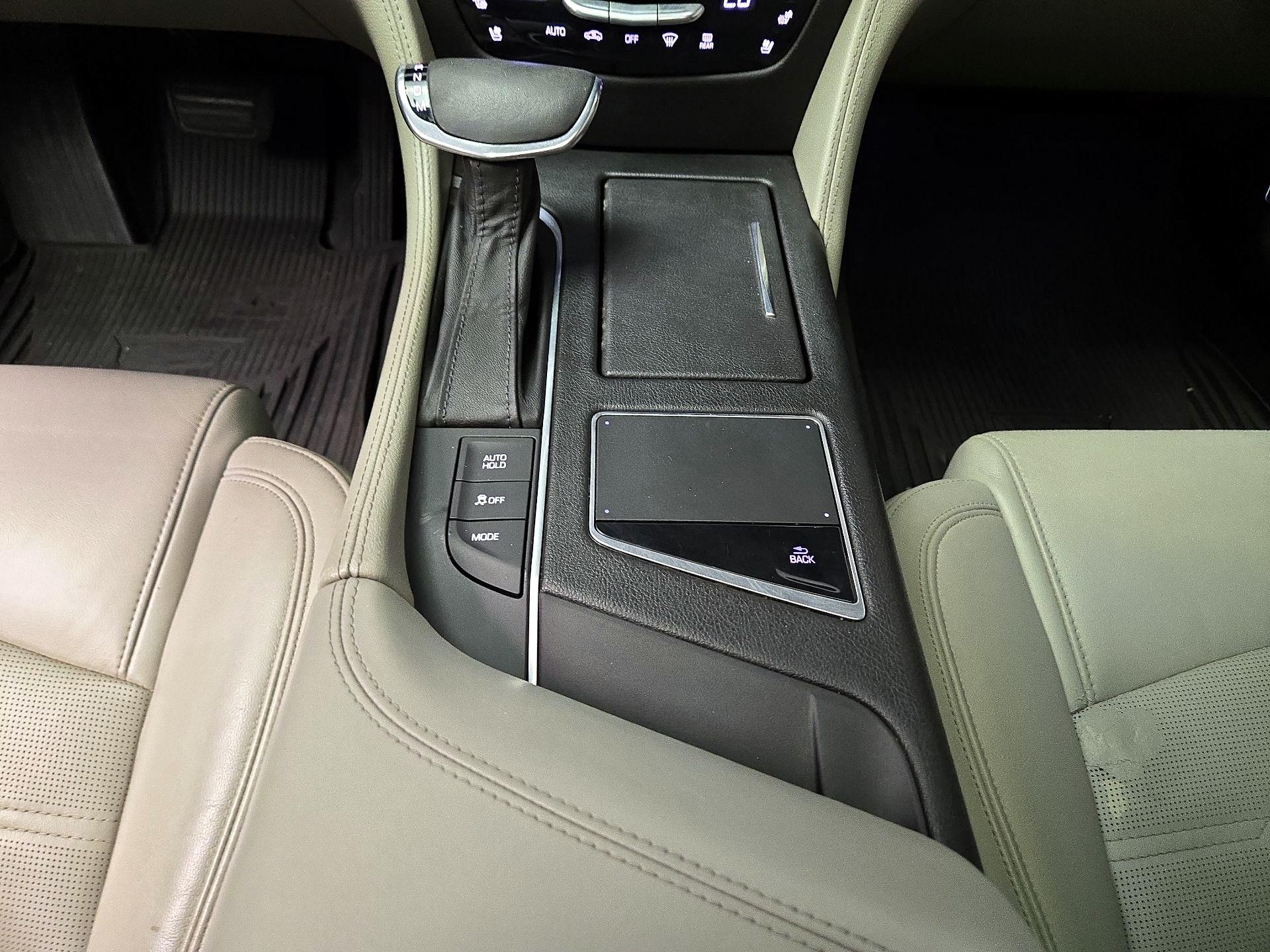 Thumbnail: 2016 Cadillac CT6 - 18
