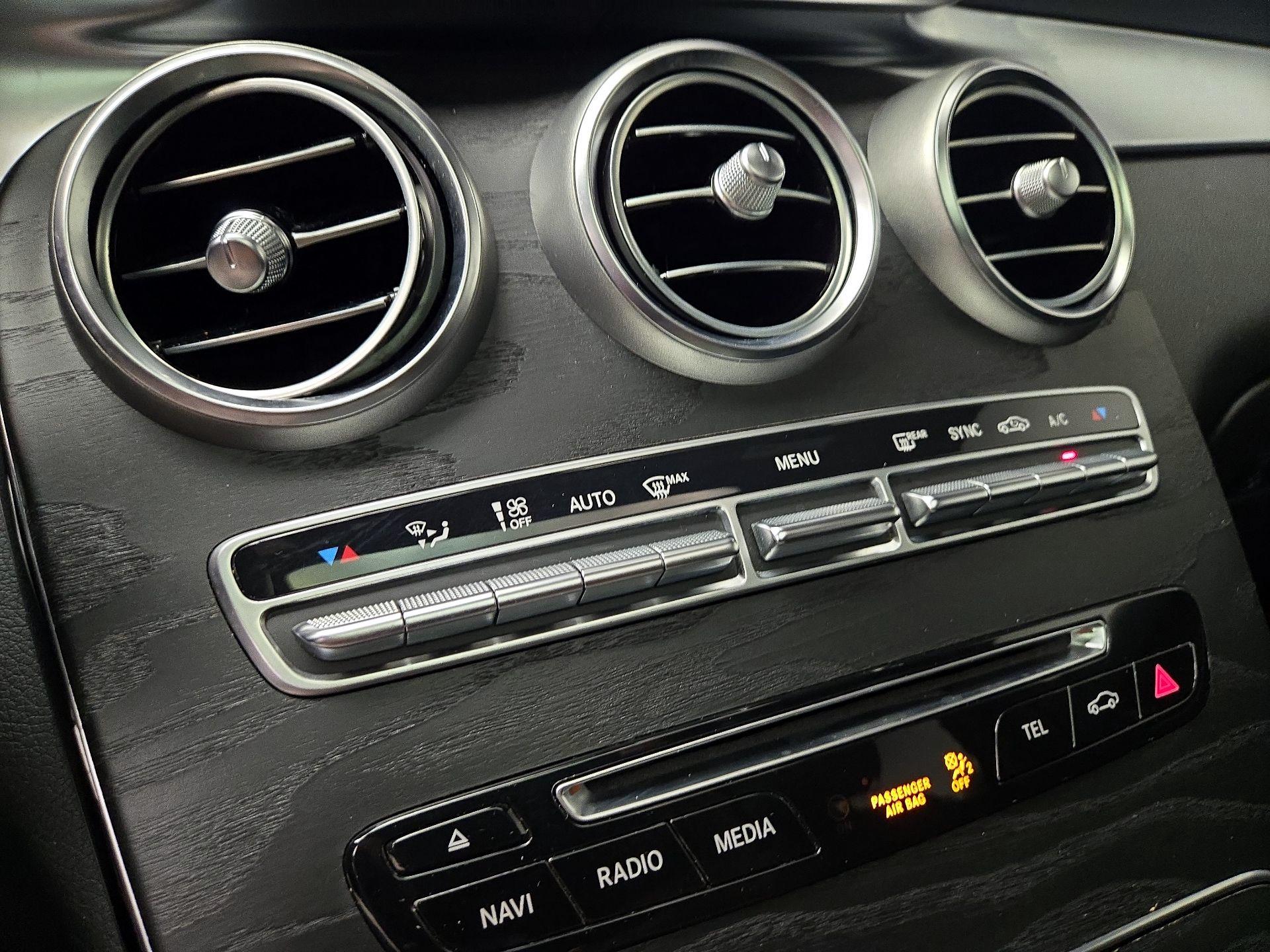 Thumbnail: 2018 Mercedes-Benz GLC - 17