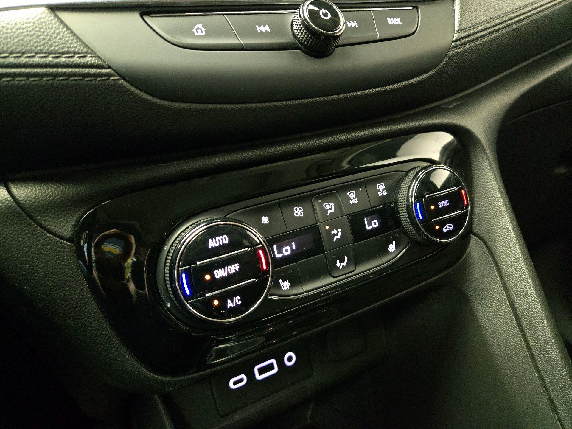 Thumbnail: 2021 Buick Encore GX - 16