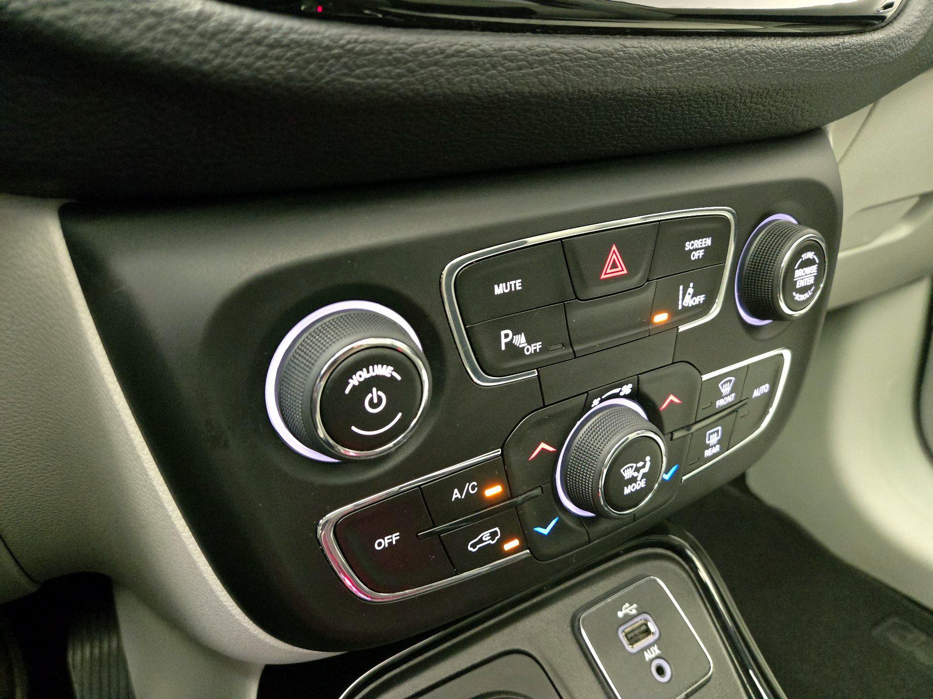 Thumbnail: 2018 Jeep Compass - 17