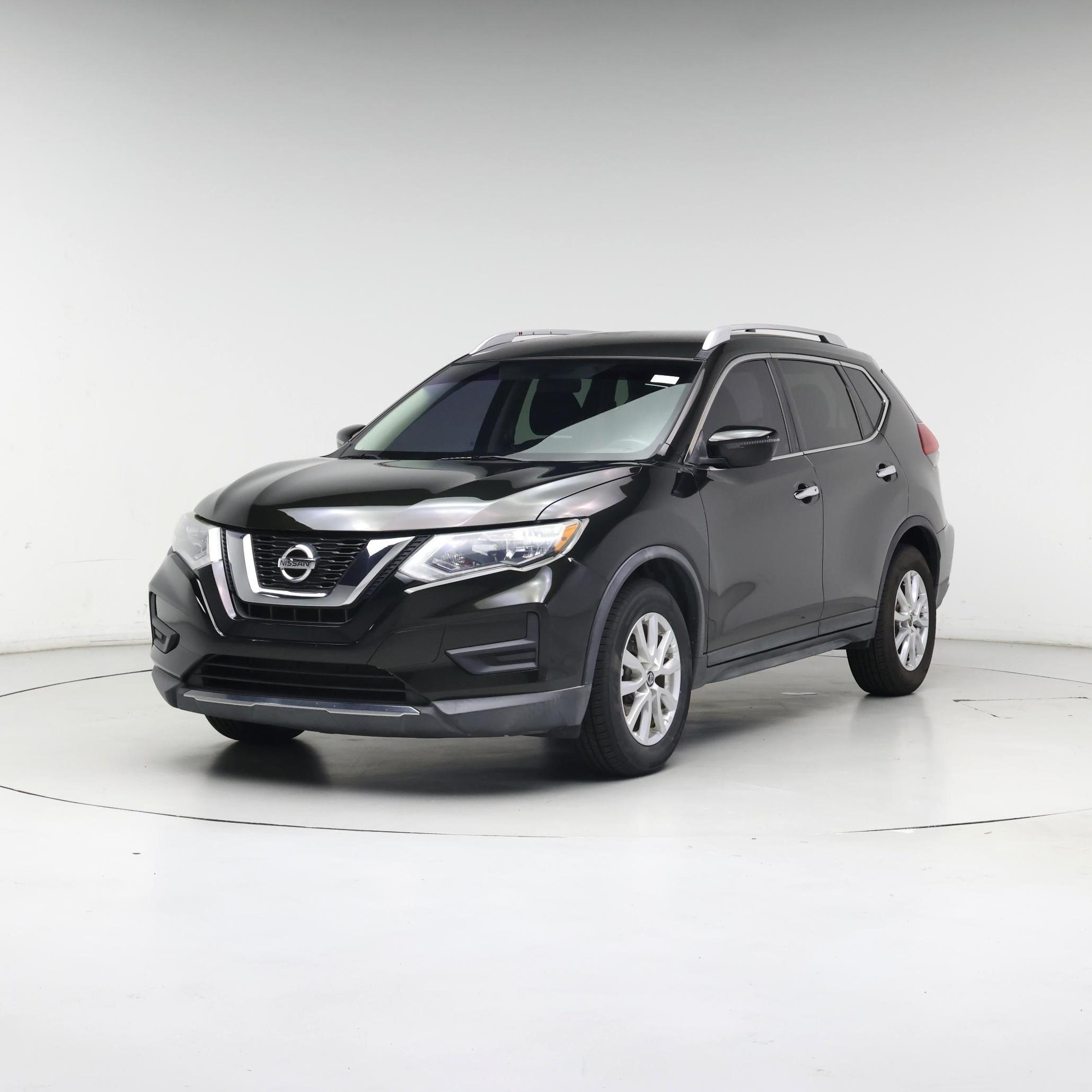 Thumbnail: 2017 Nissan Rogue - 4