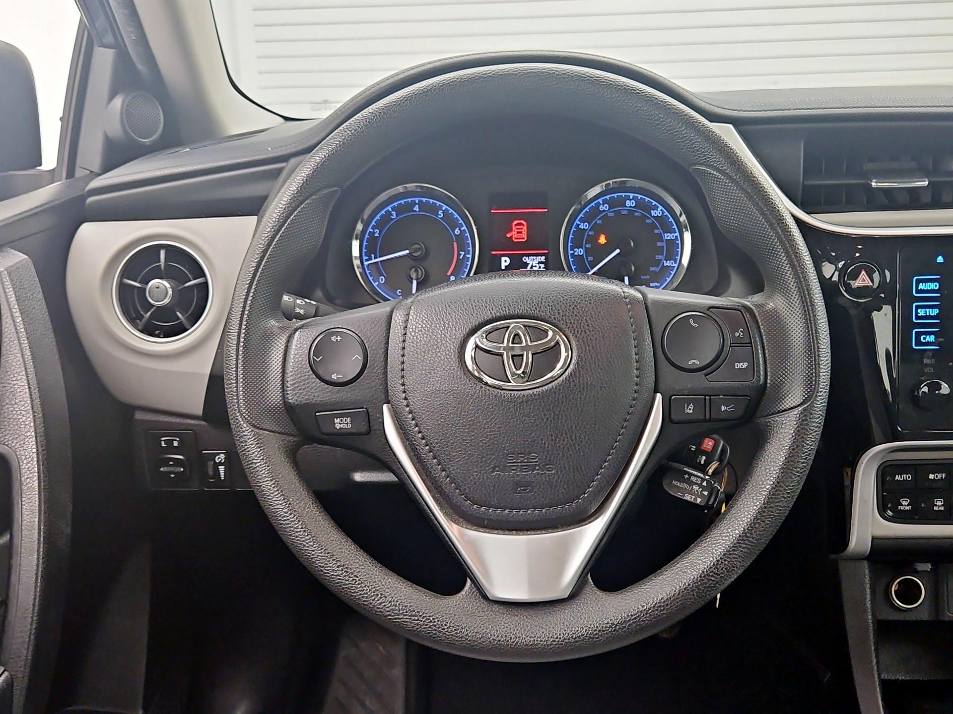 Thumbnail: 2018 Toyota Corolla - 10