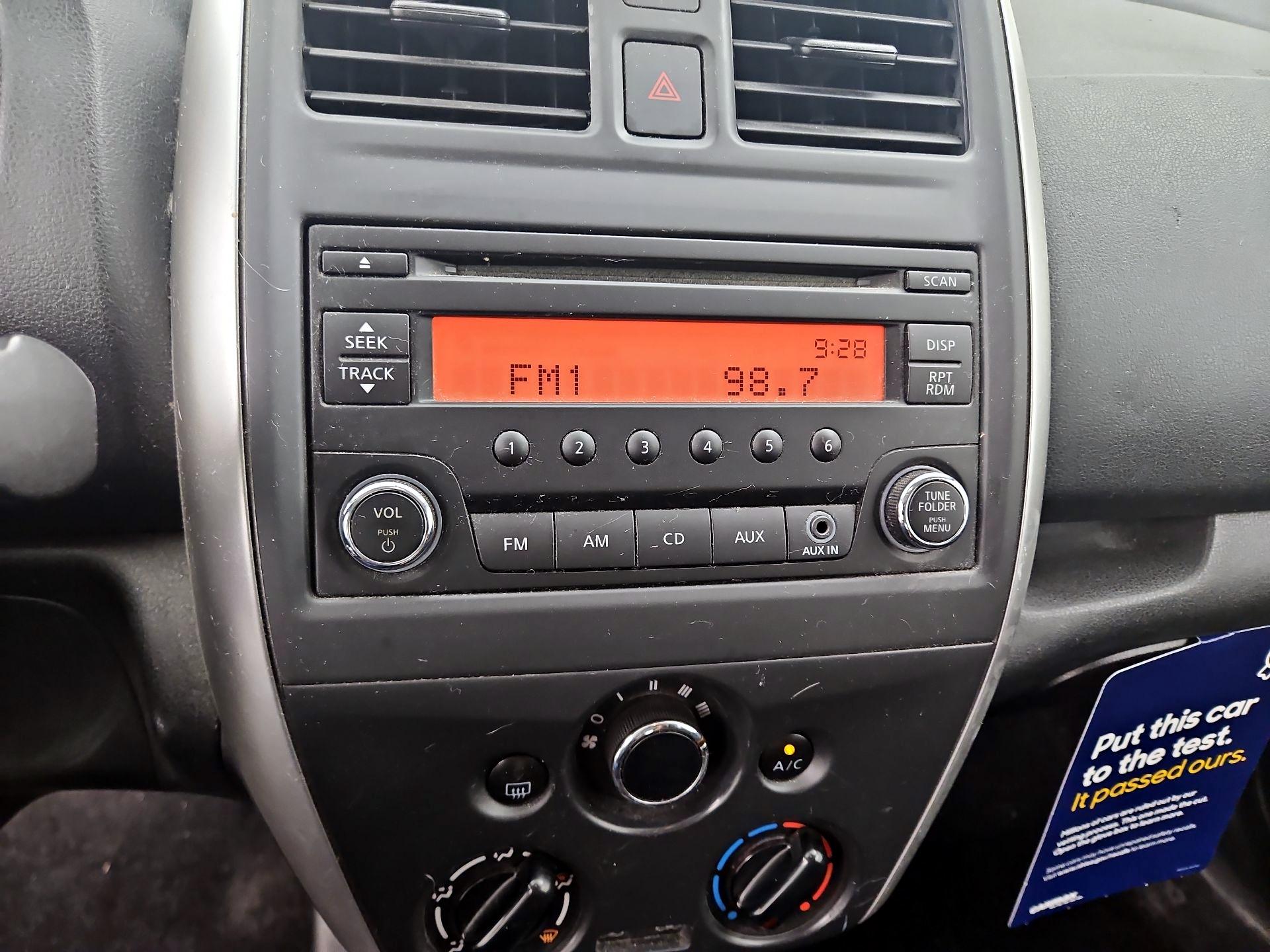 Thumbnail: 2015 Nissan Versa Note - 14