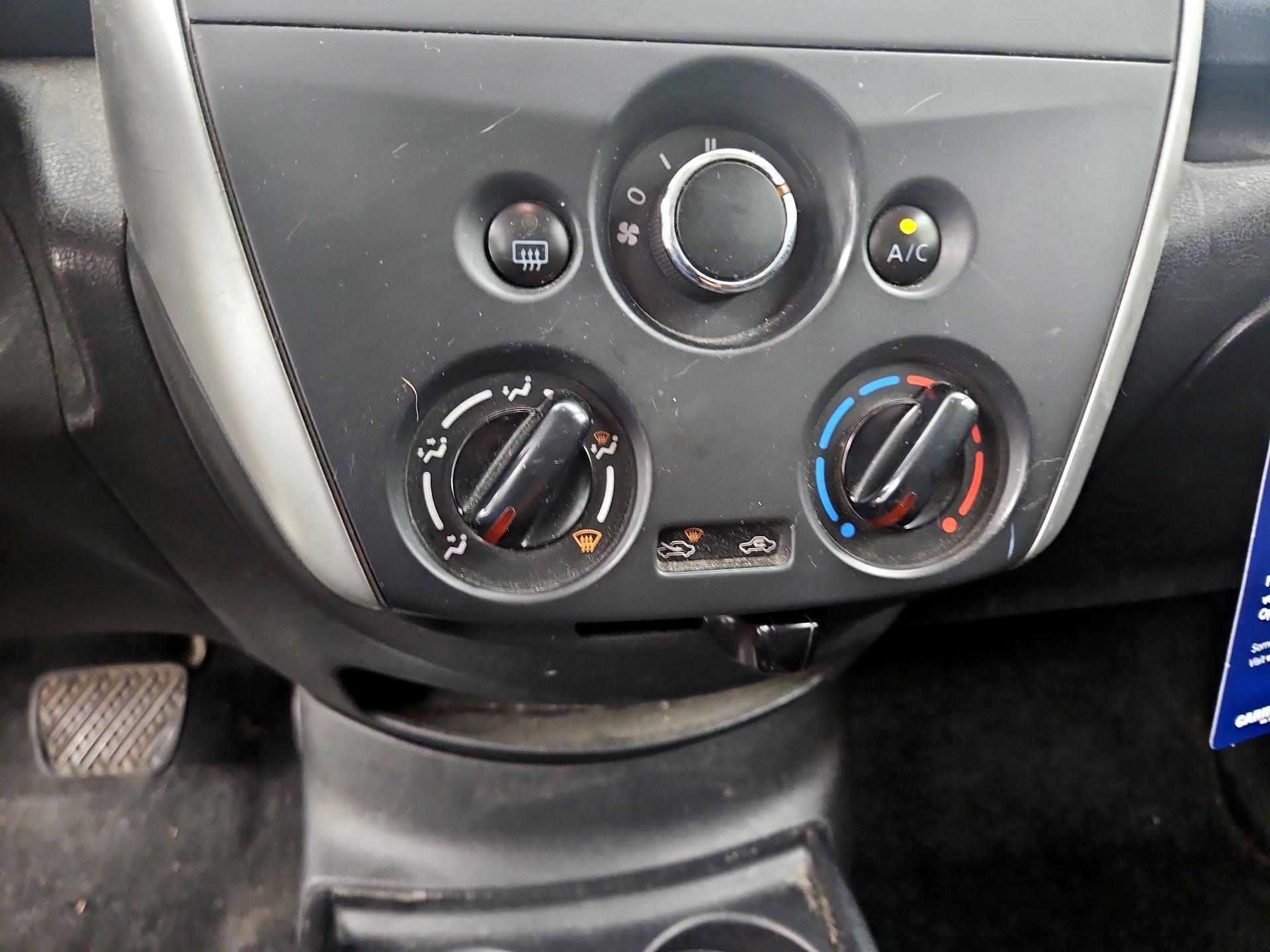 Thumbnail: 2015 Nissan Versa Note - 15