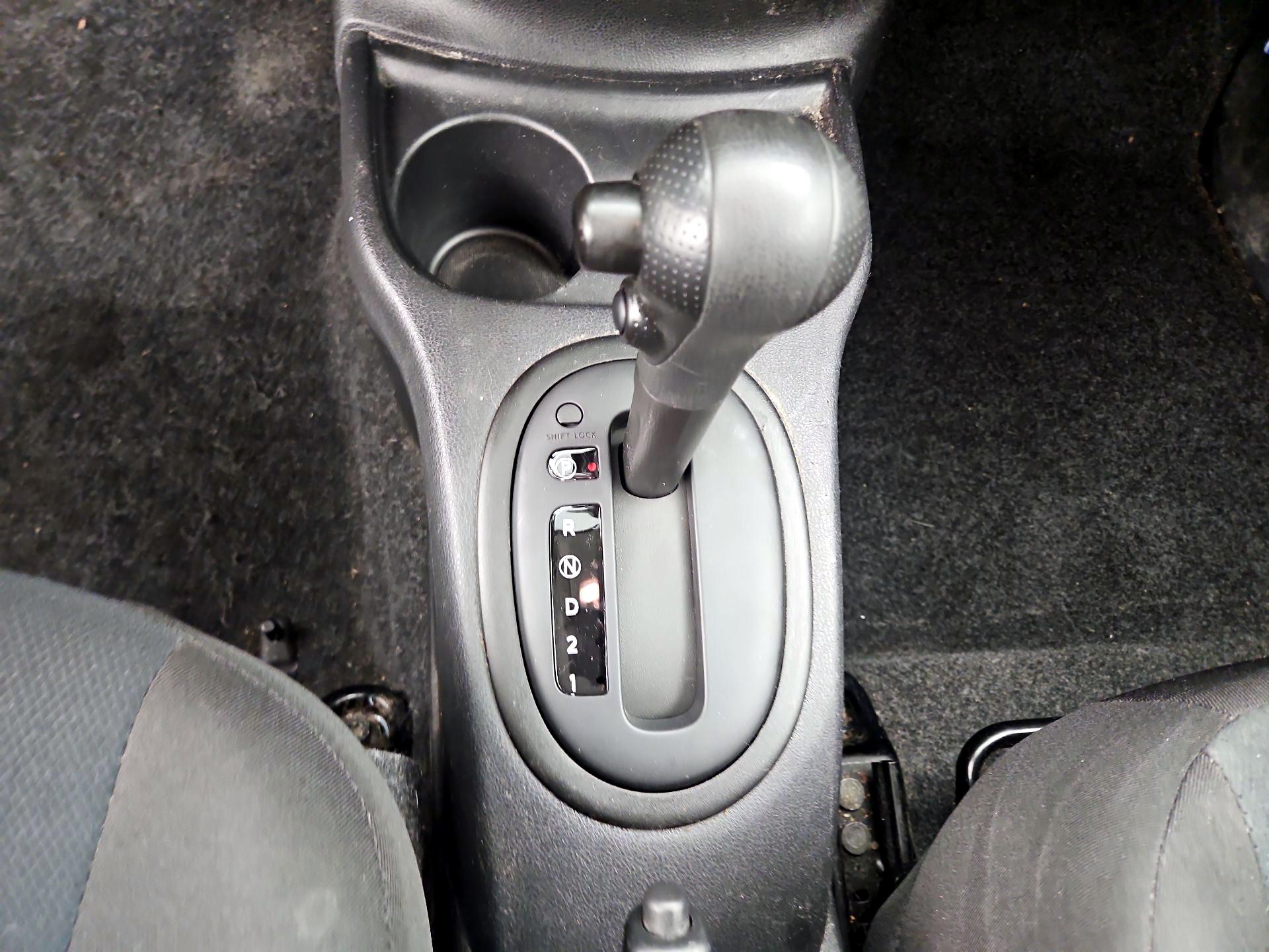 Thumbnail: 2015 Nissan Versa Note - 16