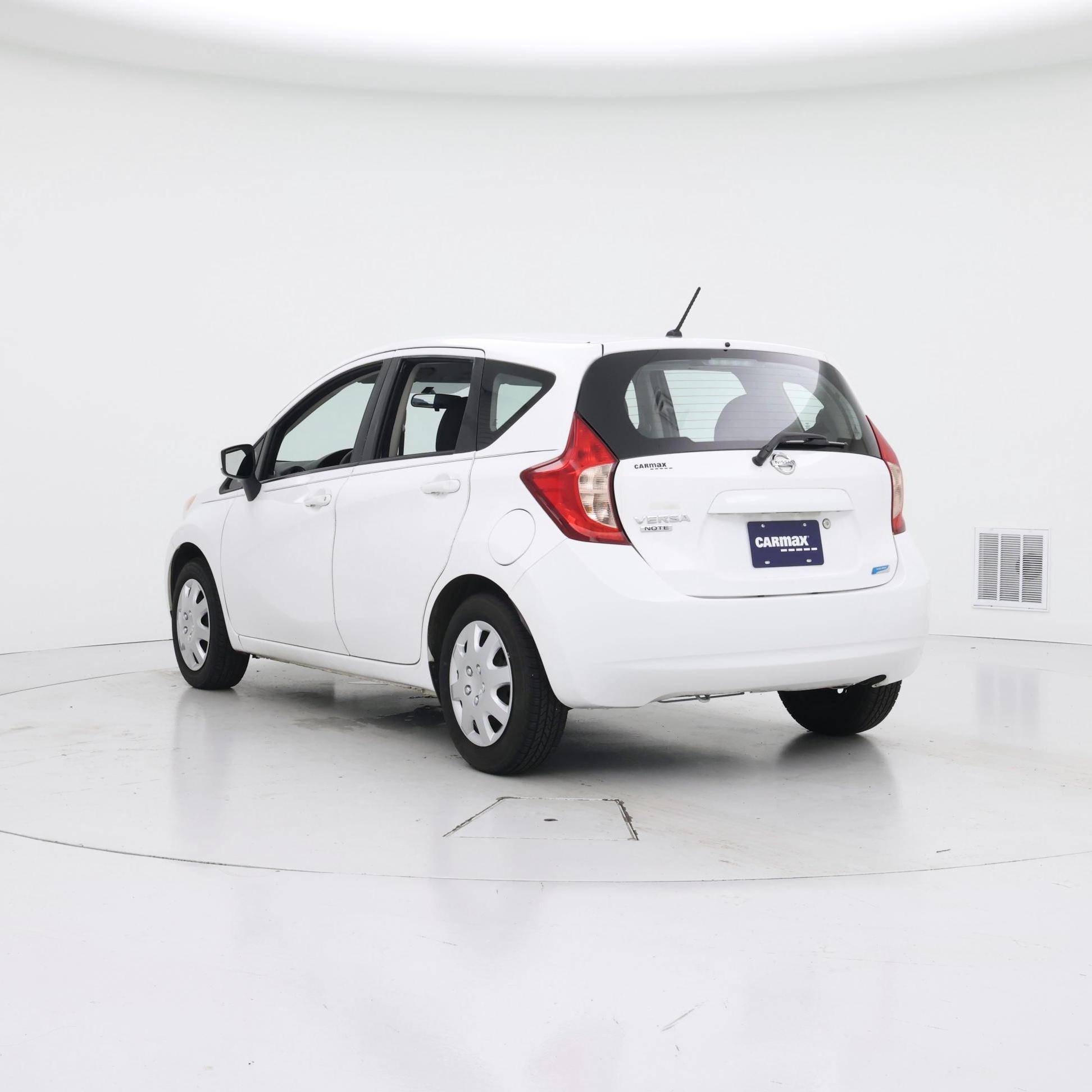 Thumbnail: 2015 Nissan Versa Note - 2