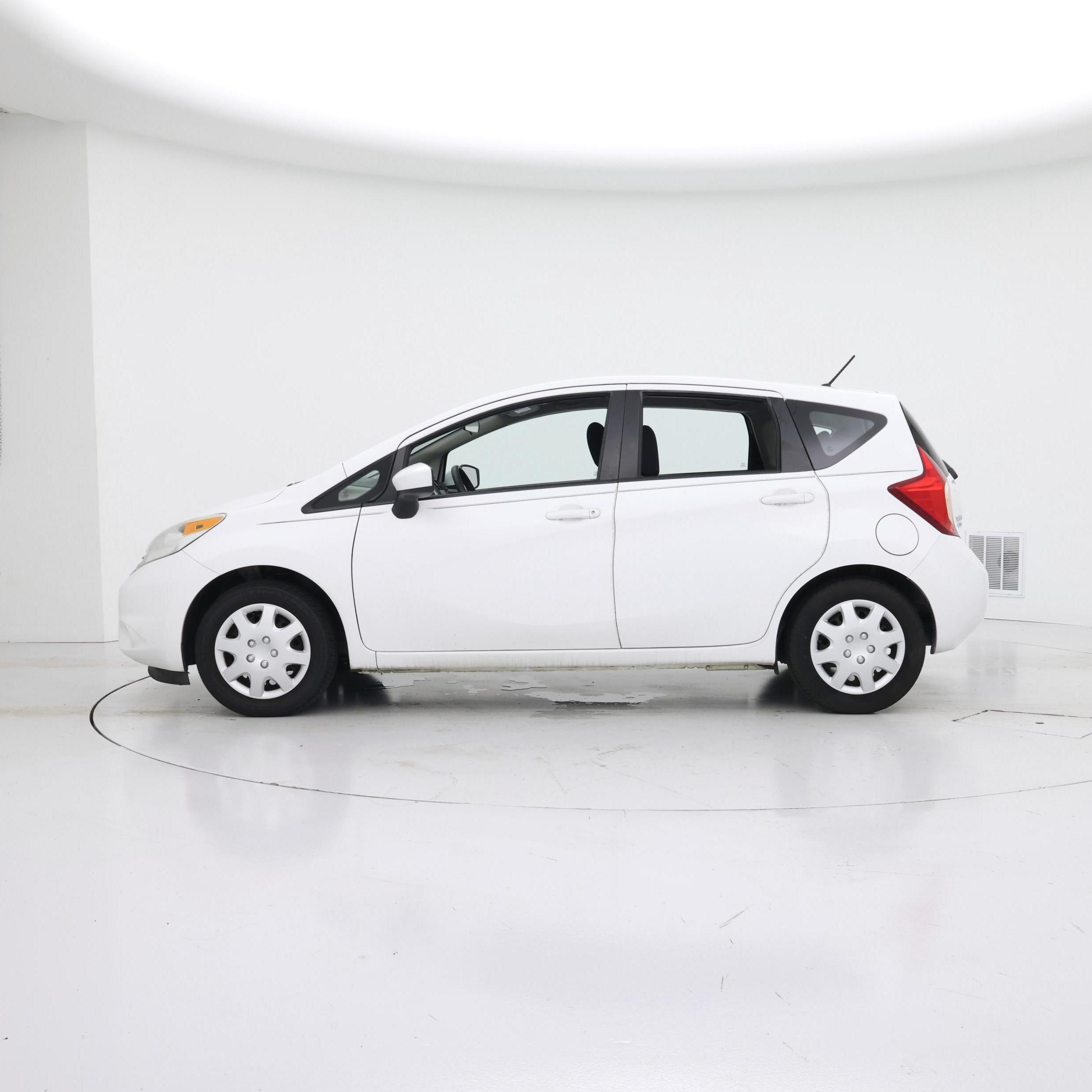 Thumbnail: 2015 Nissan Versa Note - 3